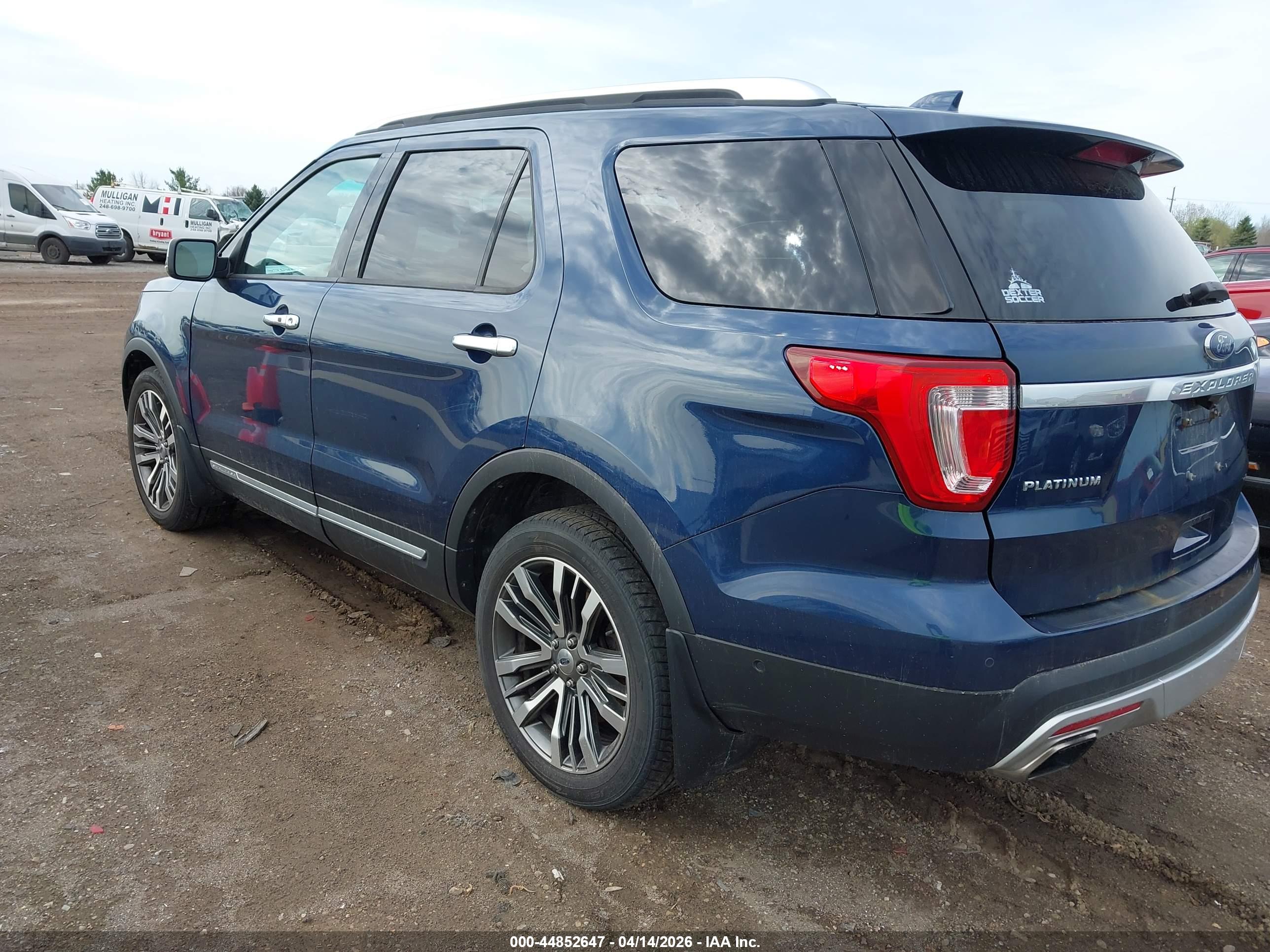FORD EXPLORER image 3