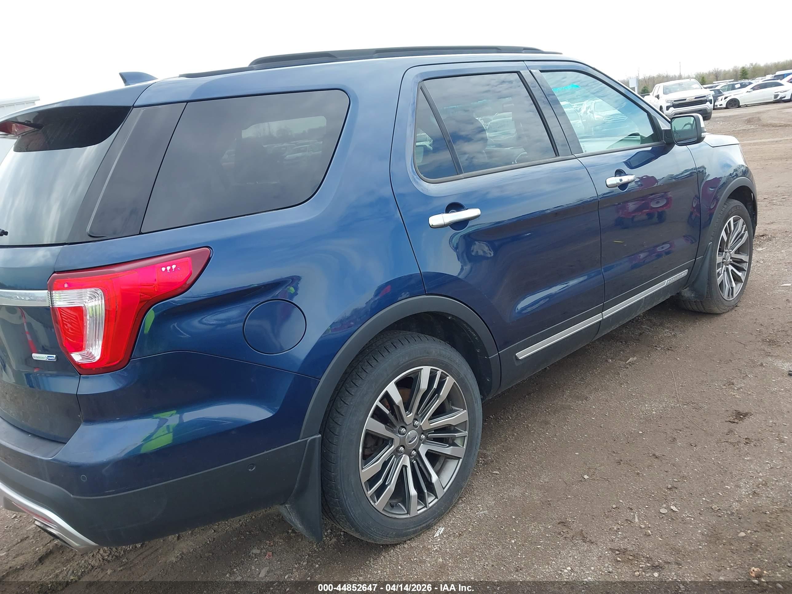 FORD EXPLORER image 4