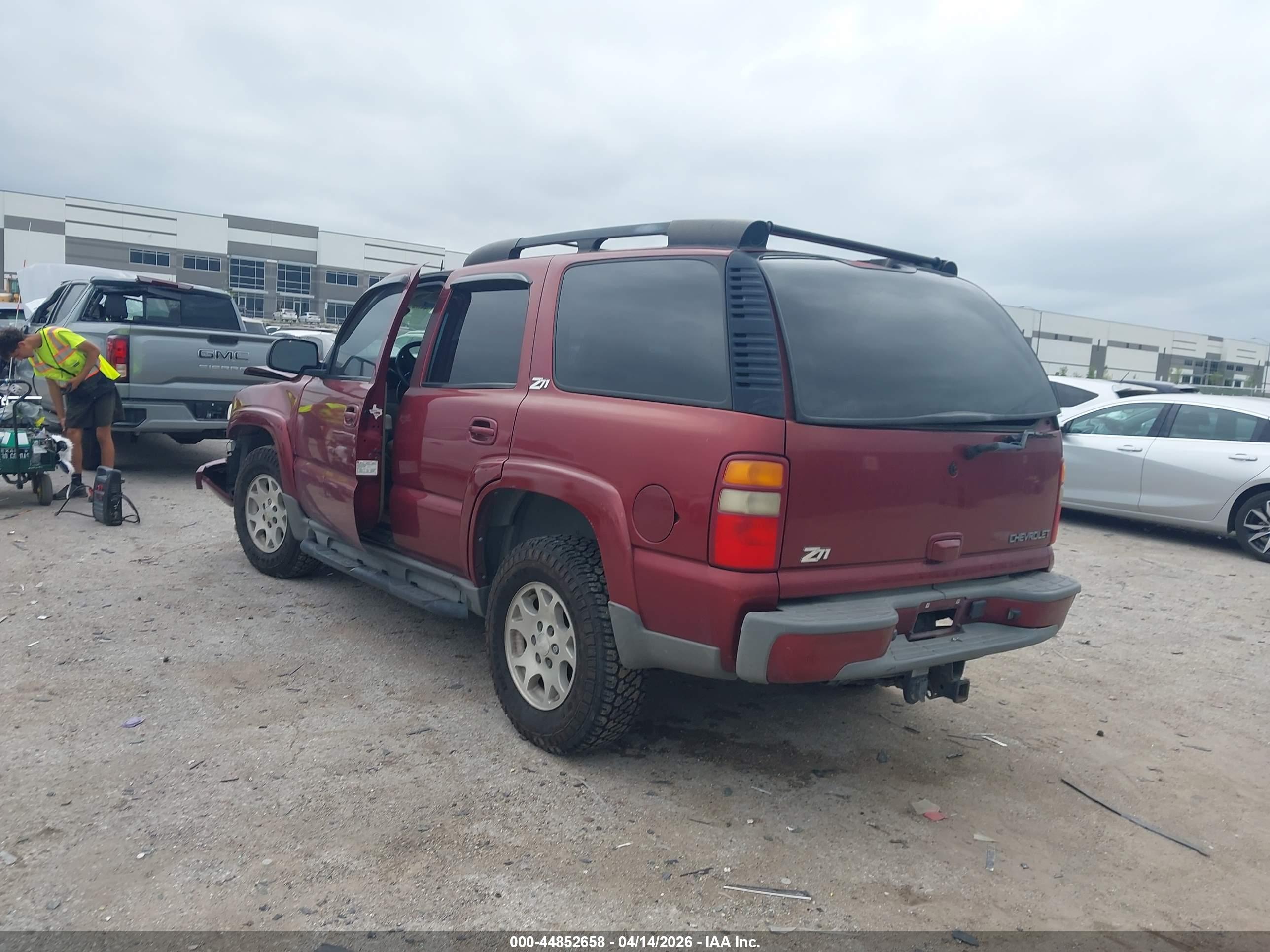 CHEVROLET TAHOE image 3