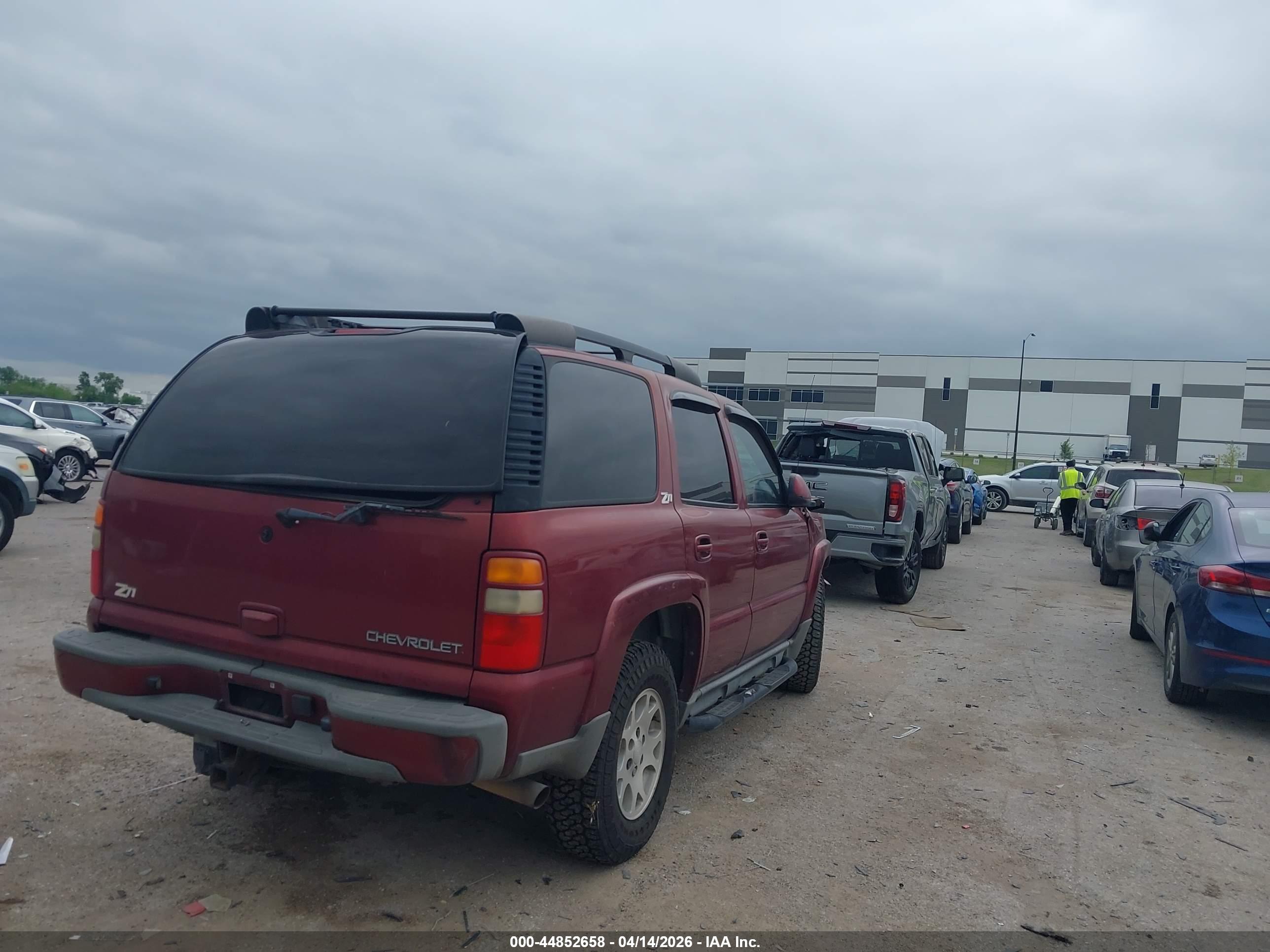 CHEVROLET TAHOE image 4