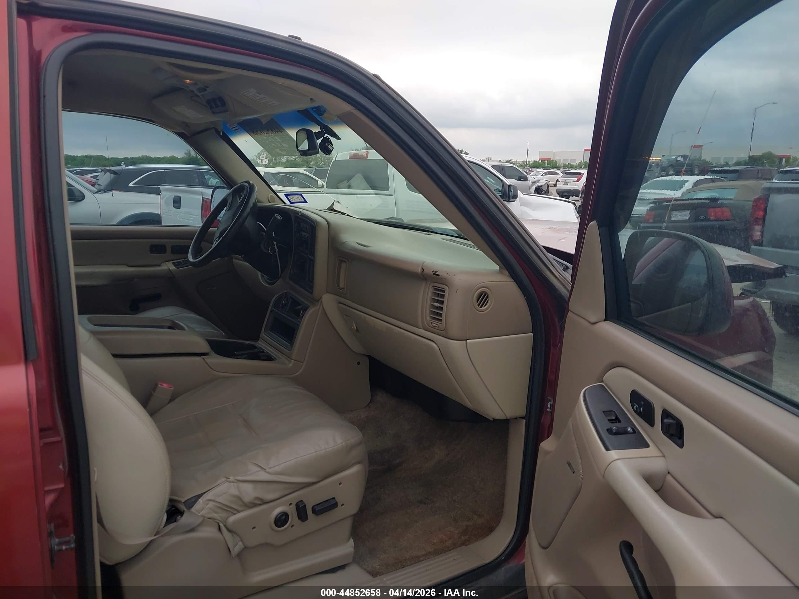 CHEVROLET TAHOE image 5