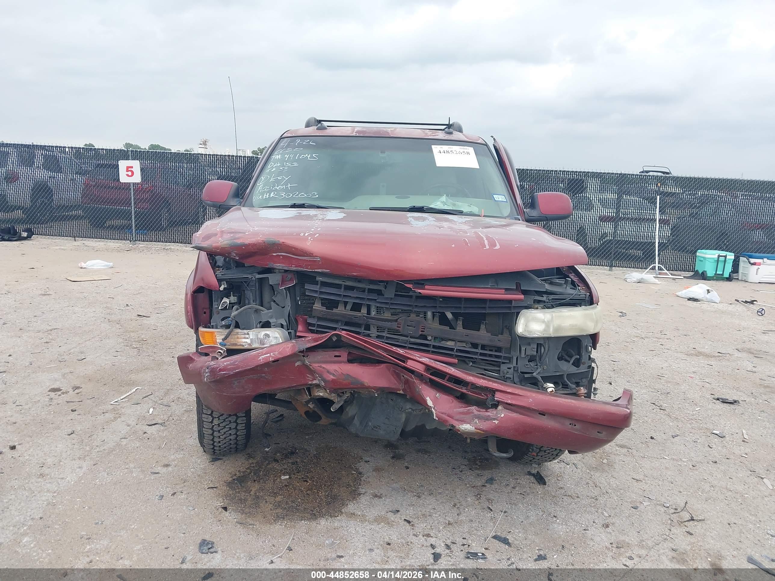 CHEVROLET TAHOE image 6