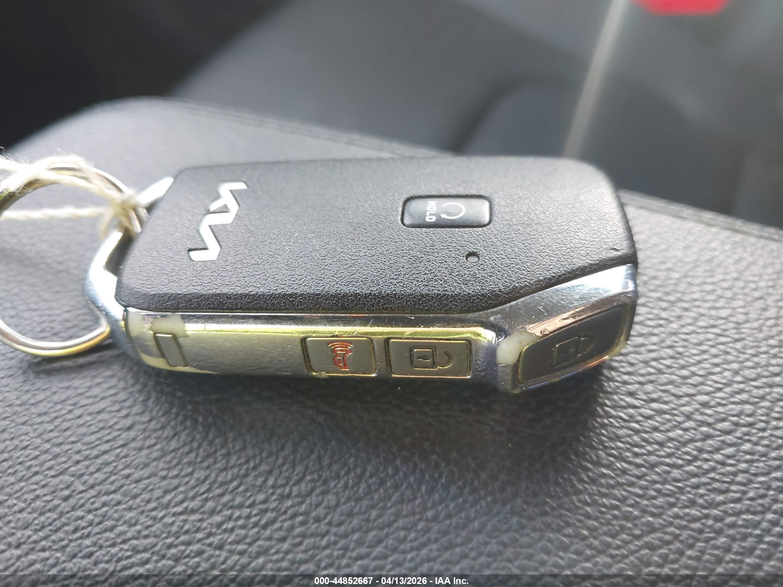 KIA SPORTAGE image 11