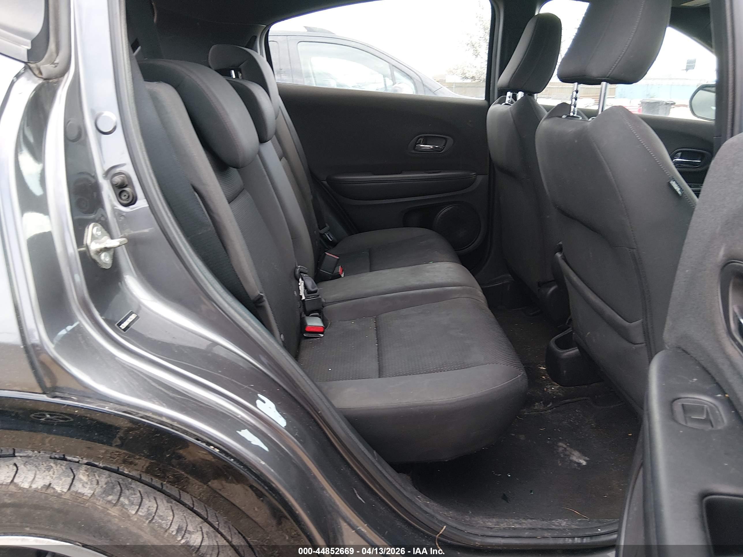 HONDA HR-V image 8