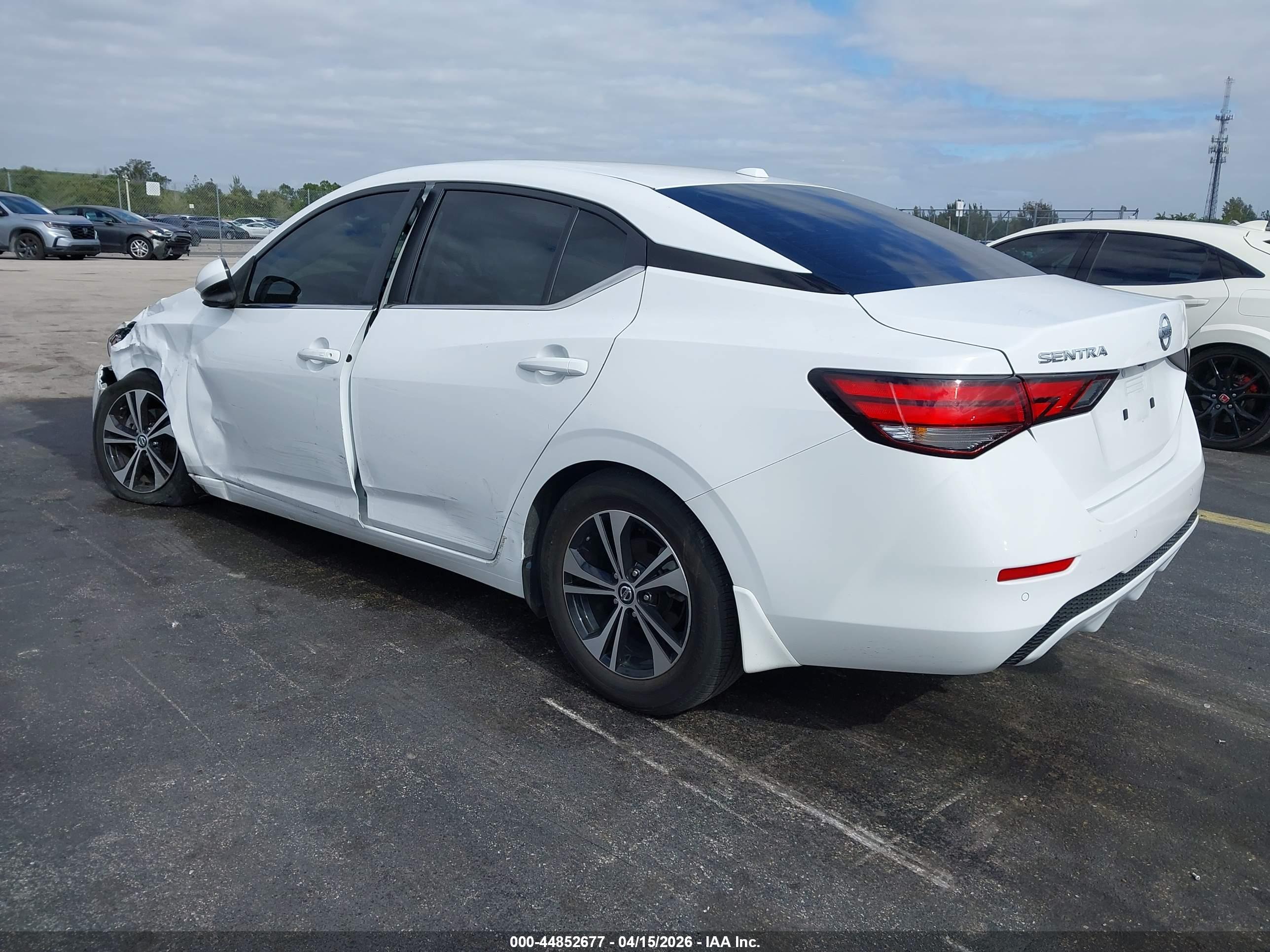 NISSAN SENTRA image 3