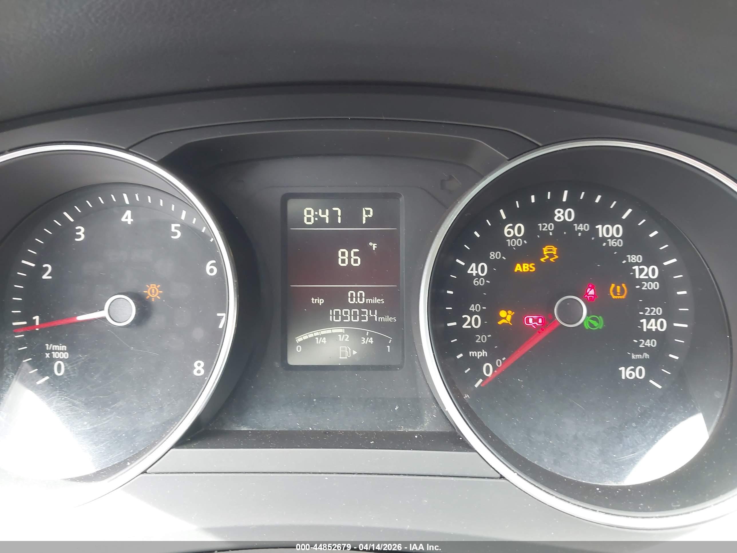 VOLKSWAGEN JETTA image 7