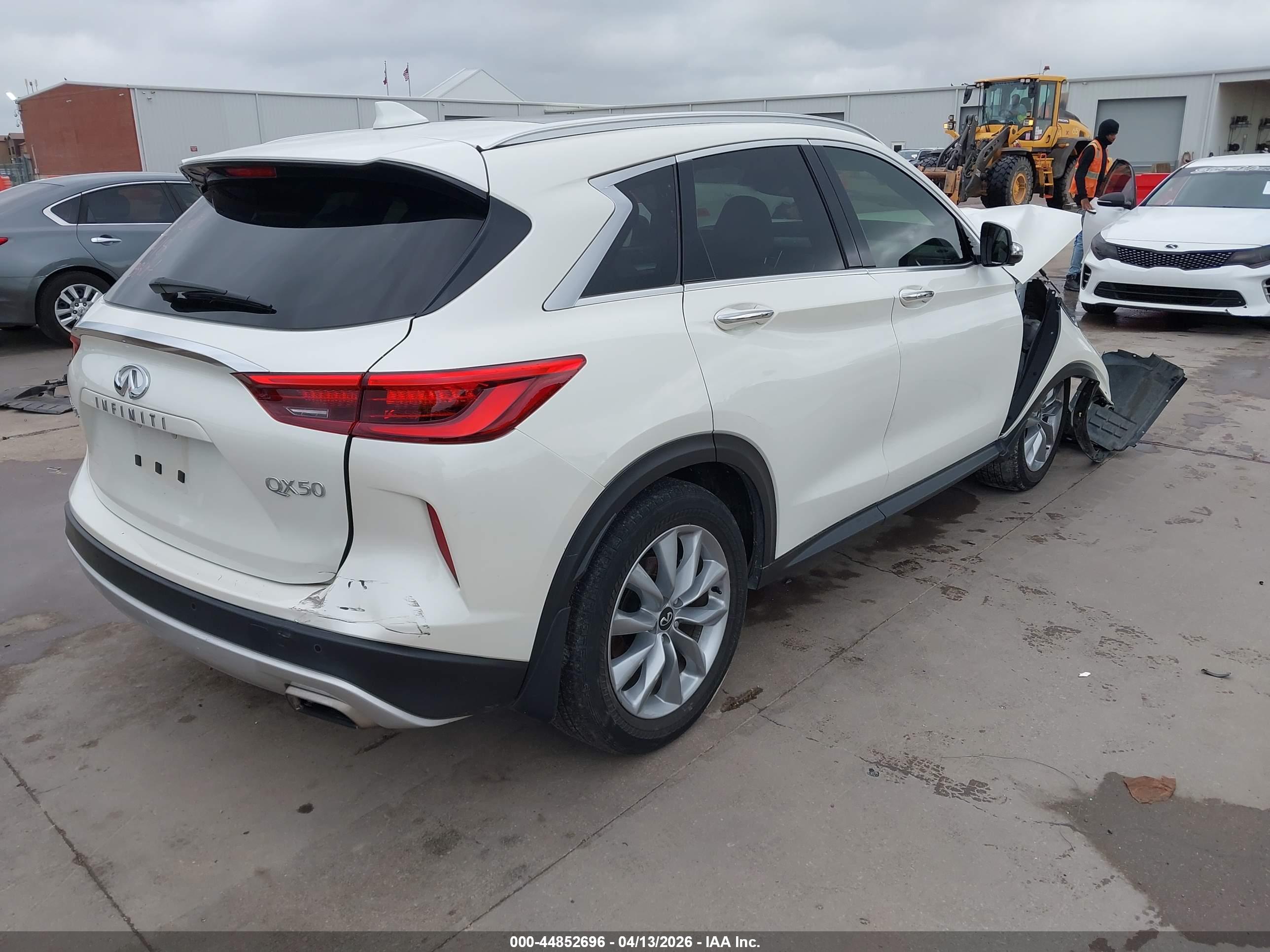 INFINITI QX50 image 4
