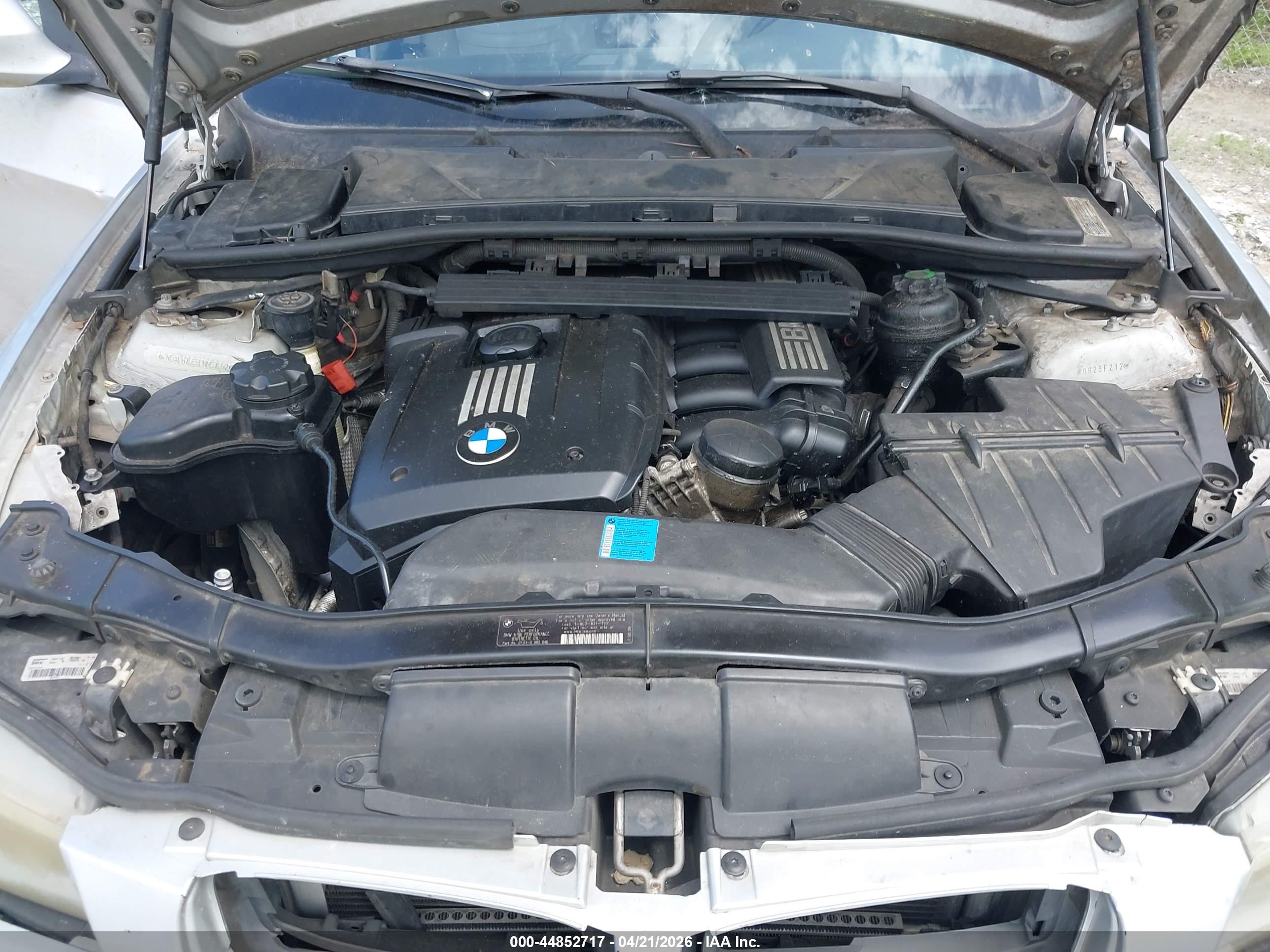 BMW 328I image 10