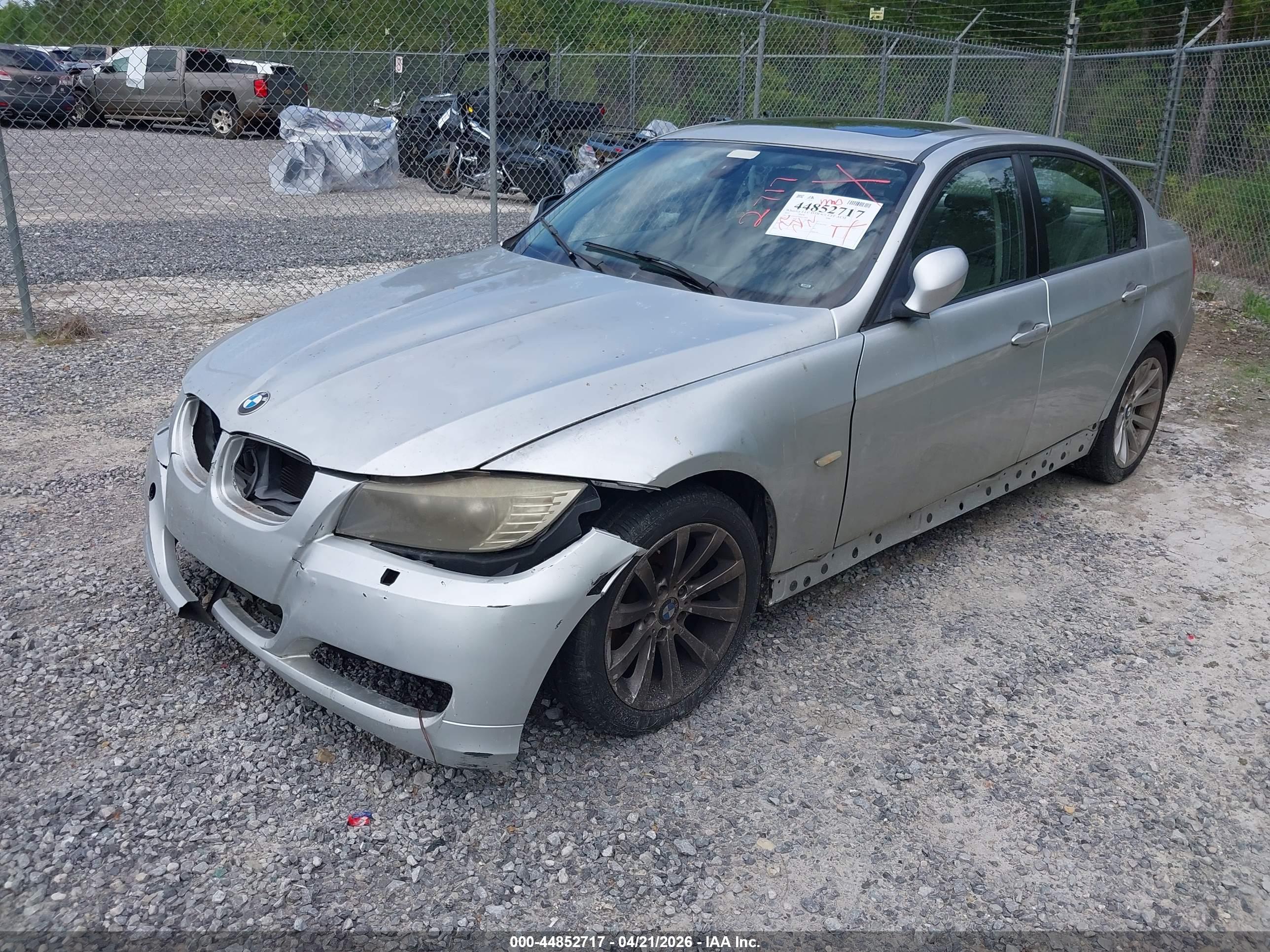 BMW 328I image 2
