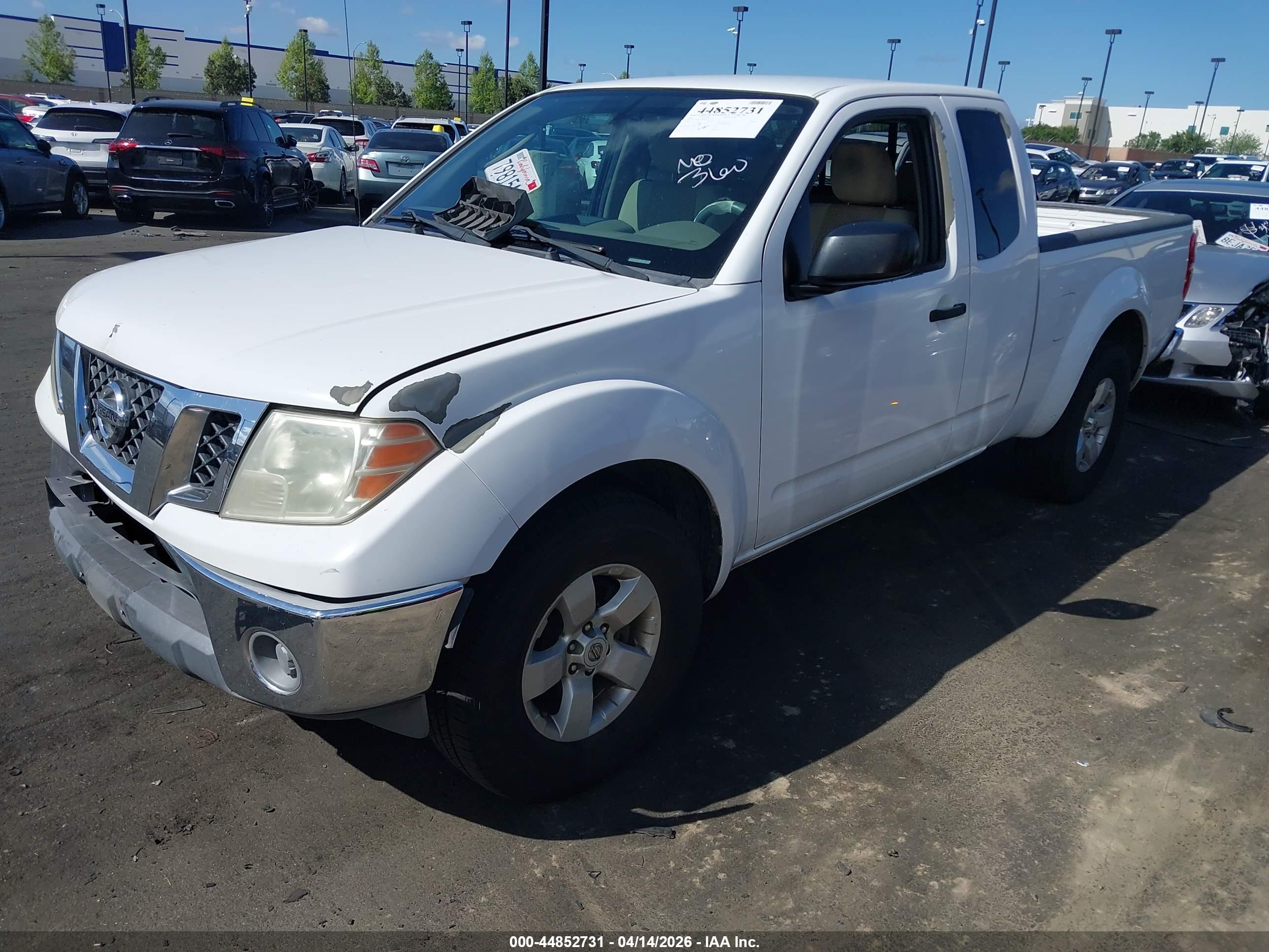 NISSAN FRONTIER image 2
