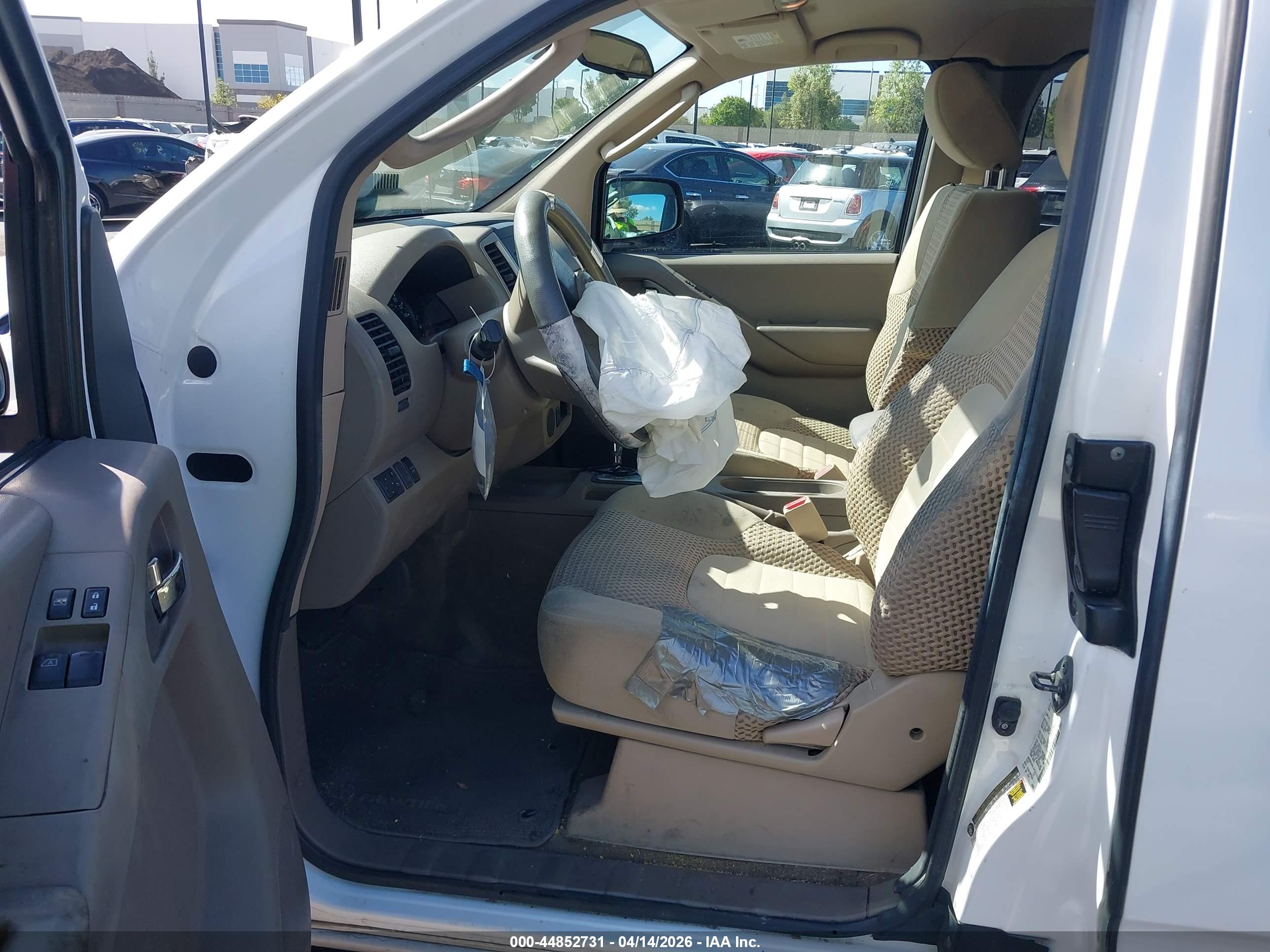 NISSAN FRONTIER image 5