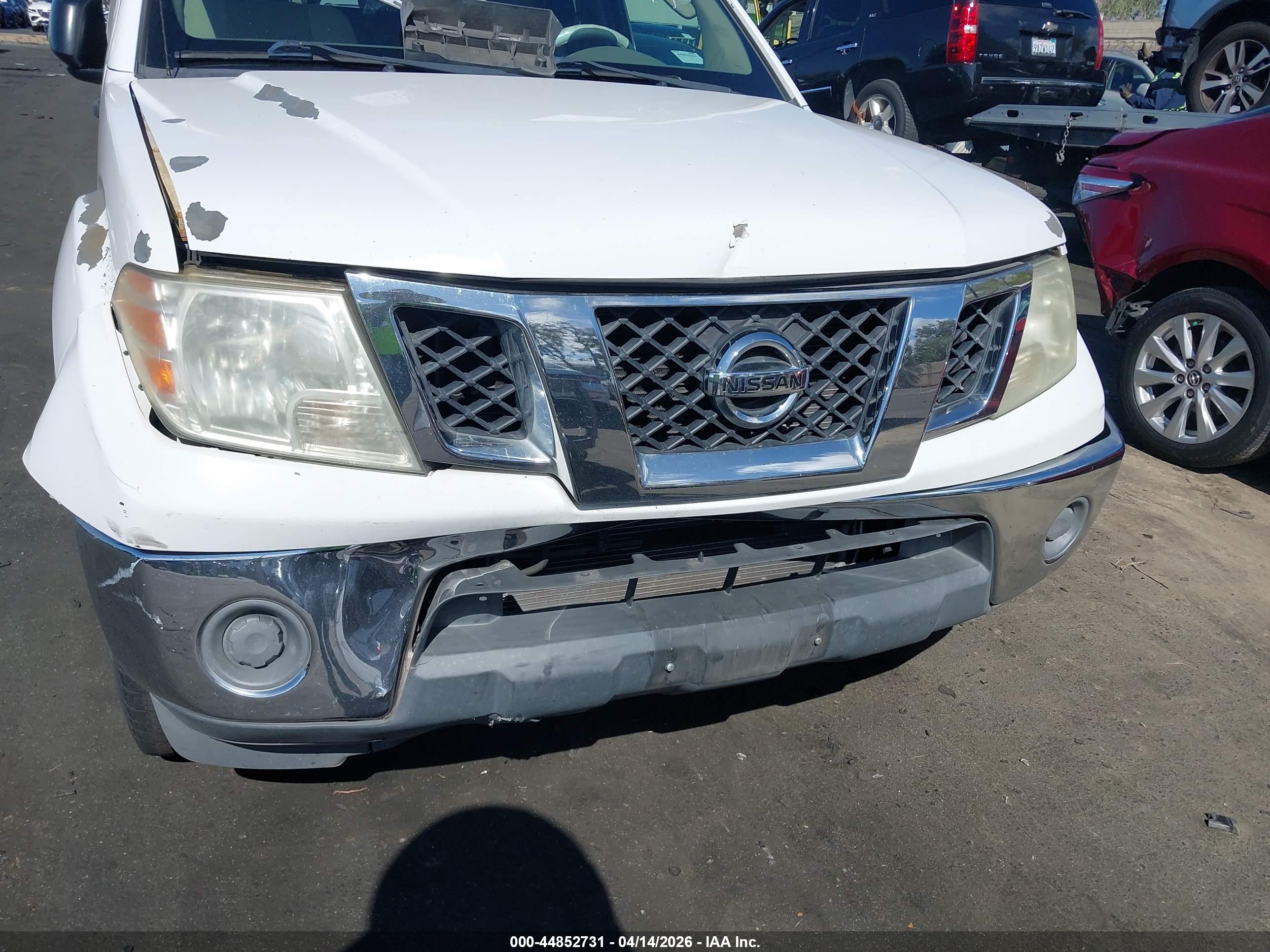 NISSAN FRONTIER image 6