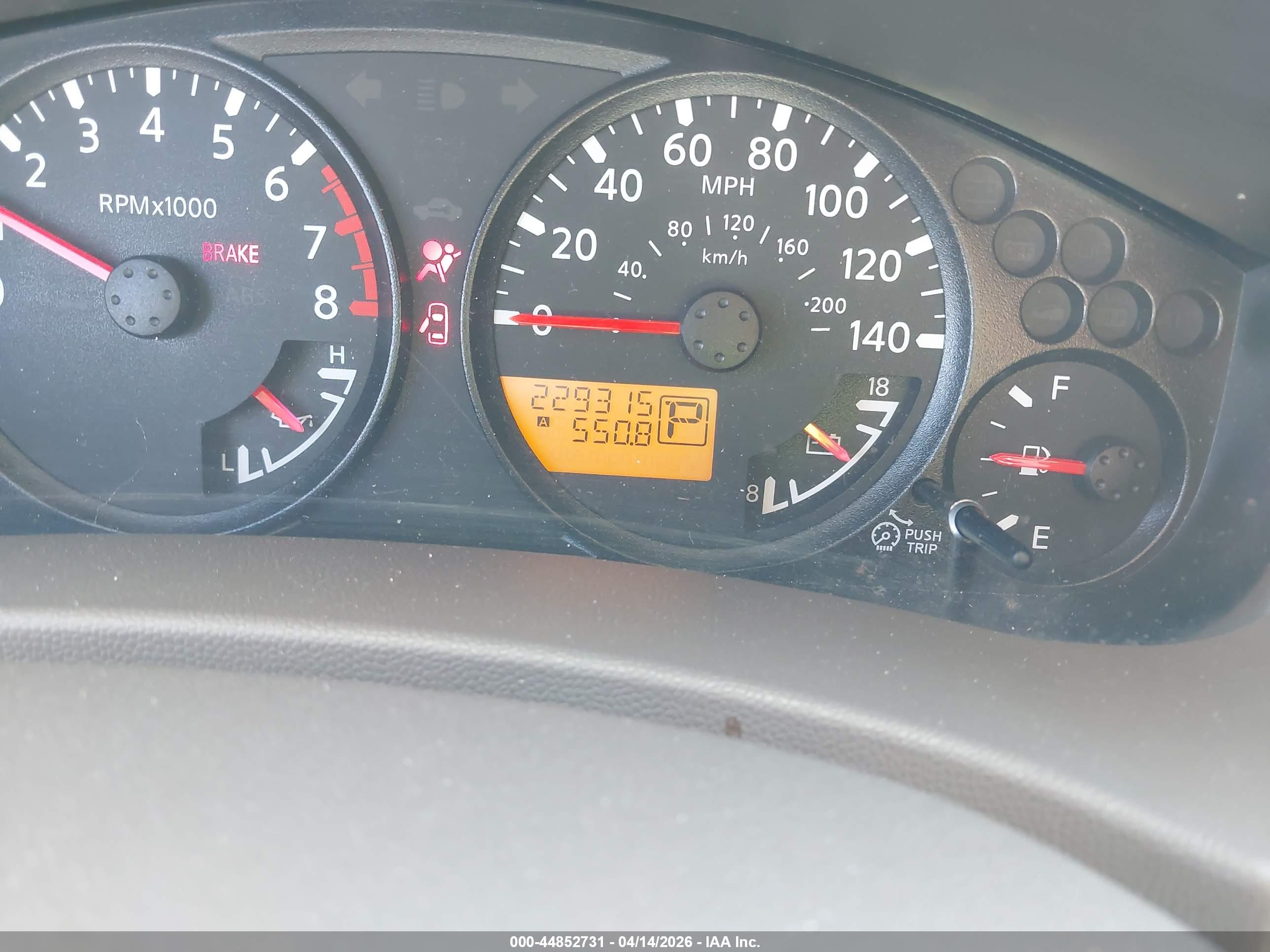 NISSAN FRONTIER image 7