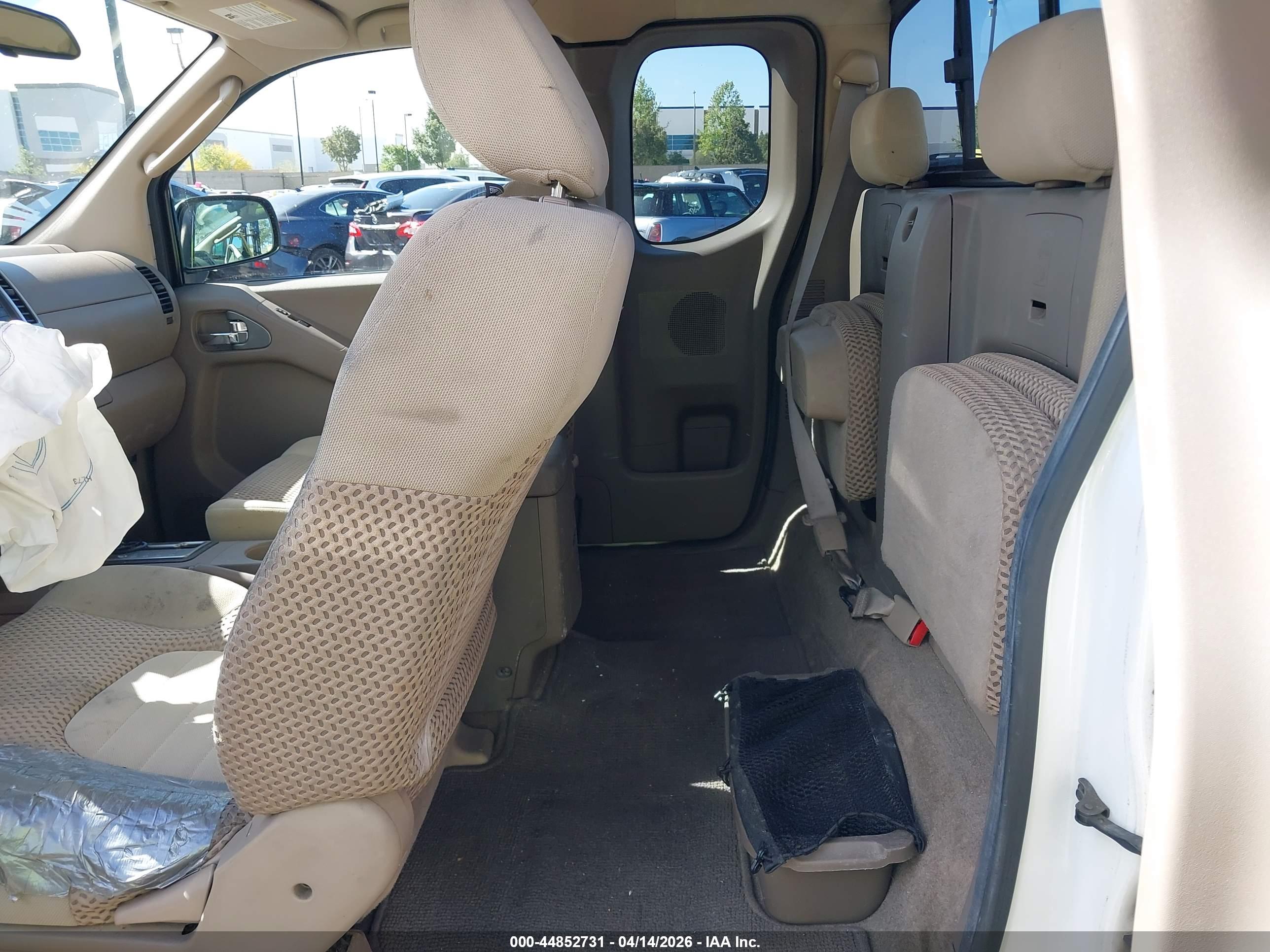 NISSAN FRONTIER image 8