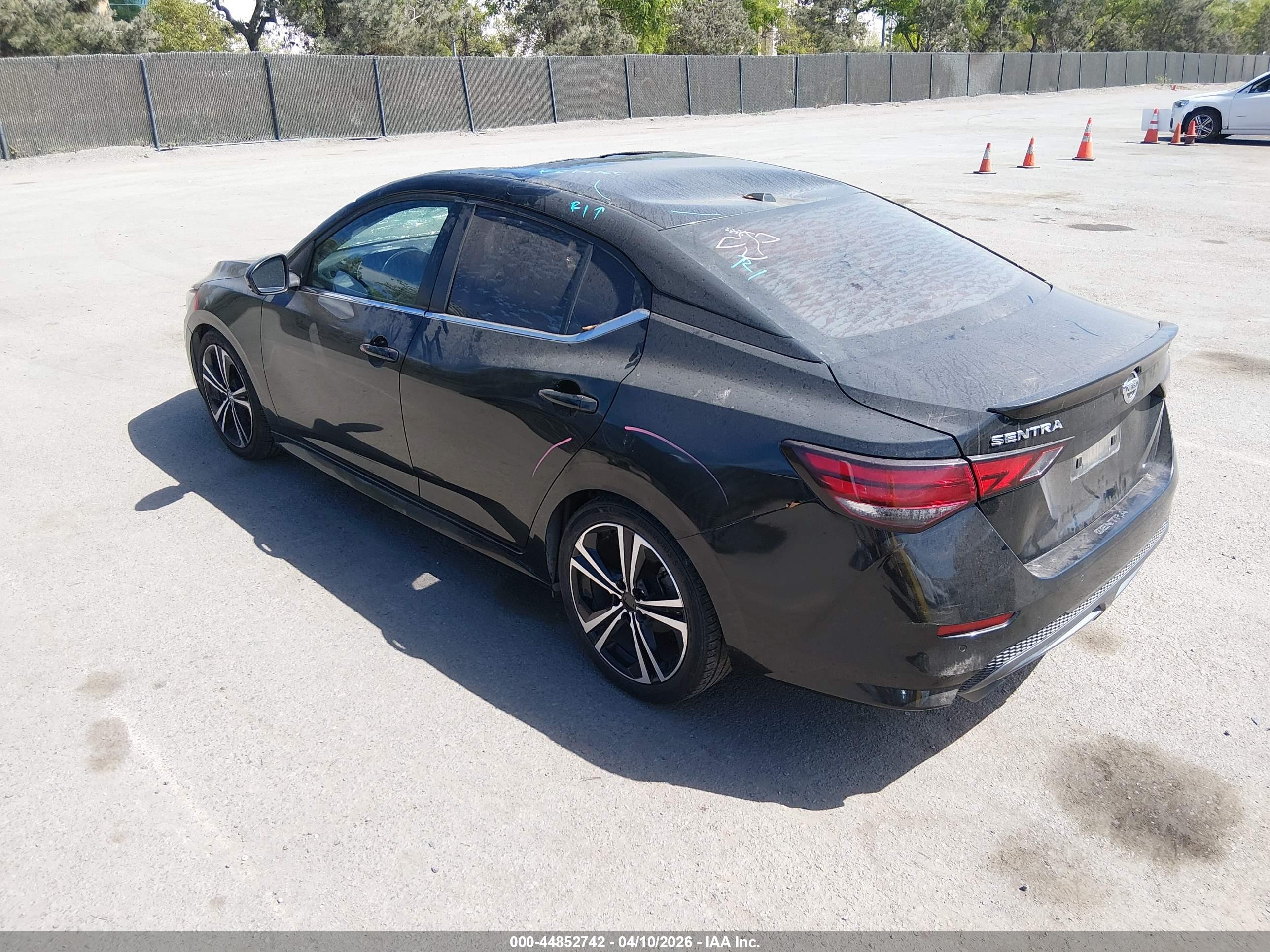 NISSAN SENTRA image 3