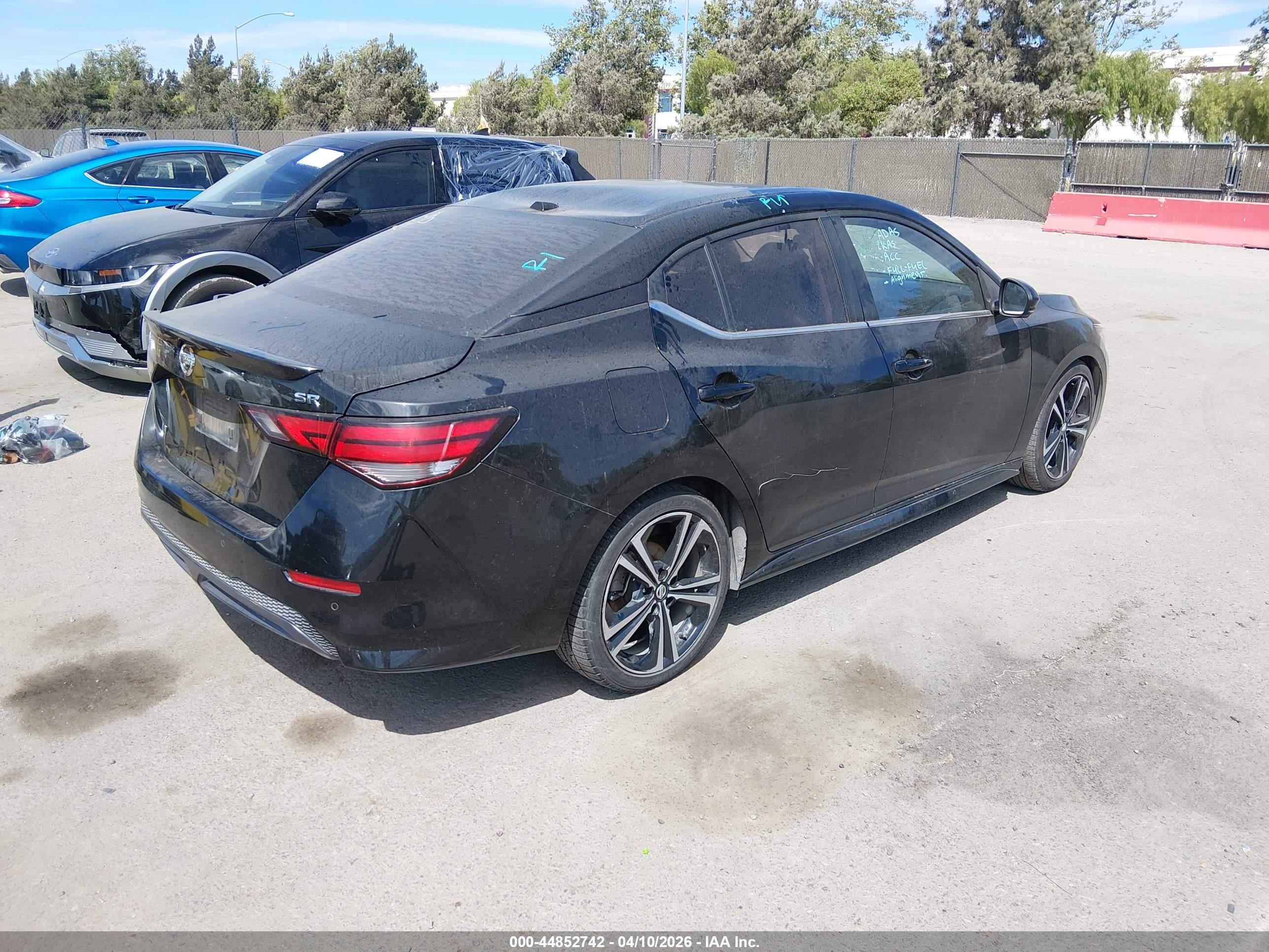 NISSAN SENTRA image 4