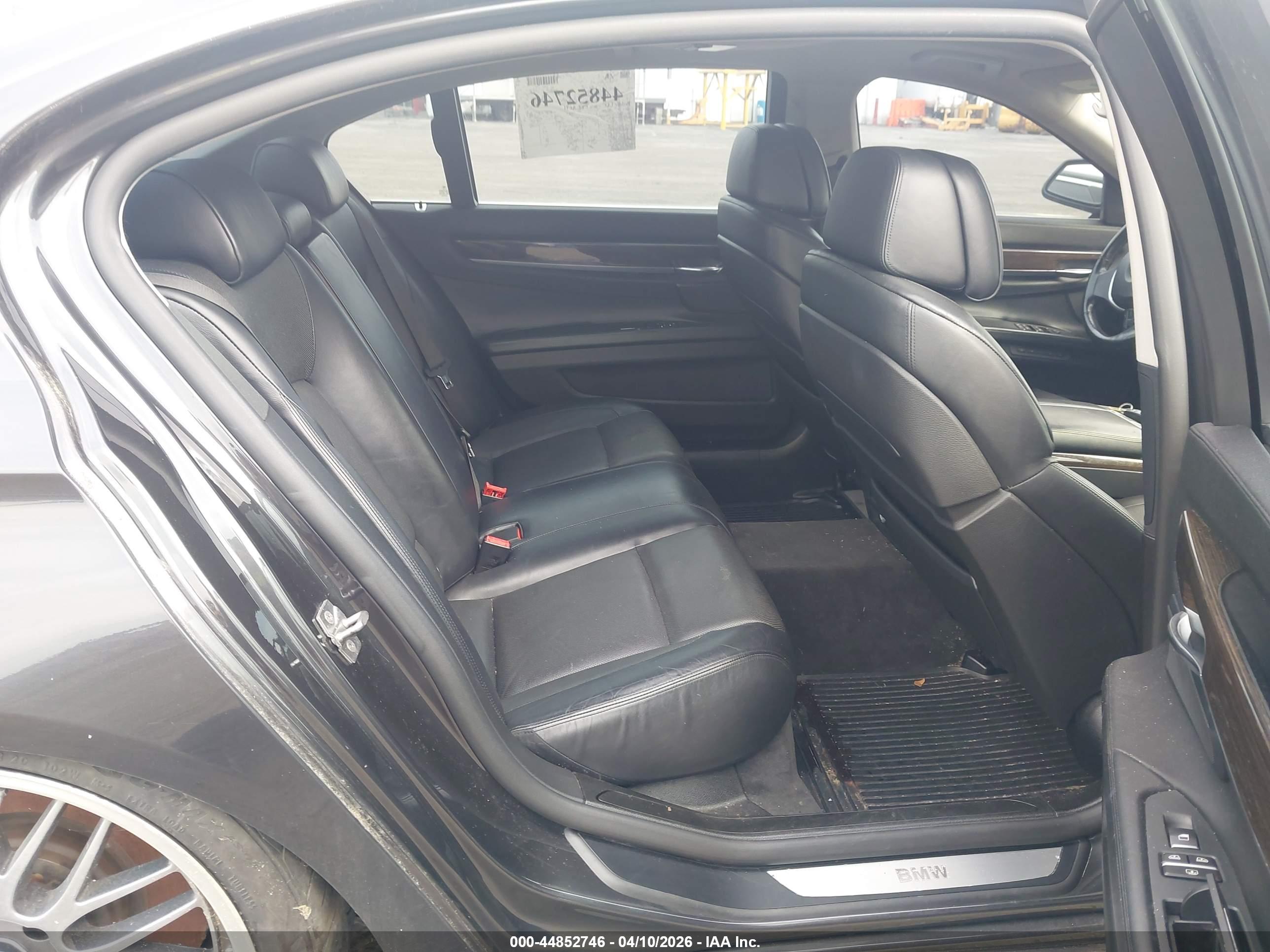 BMW 750LI image 8