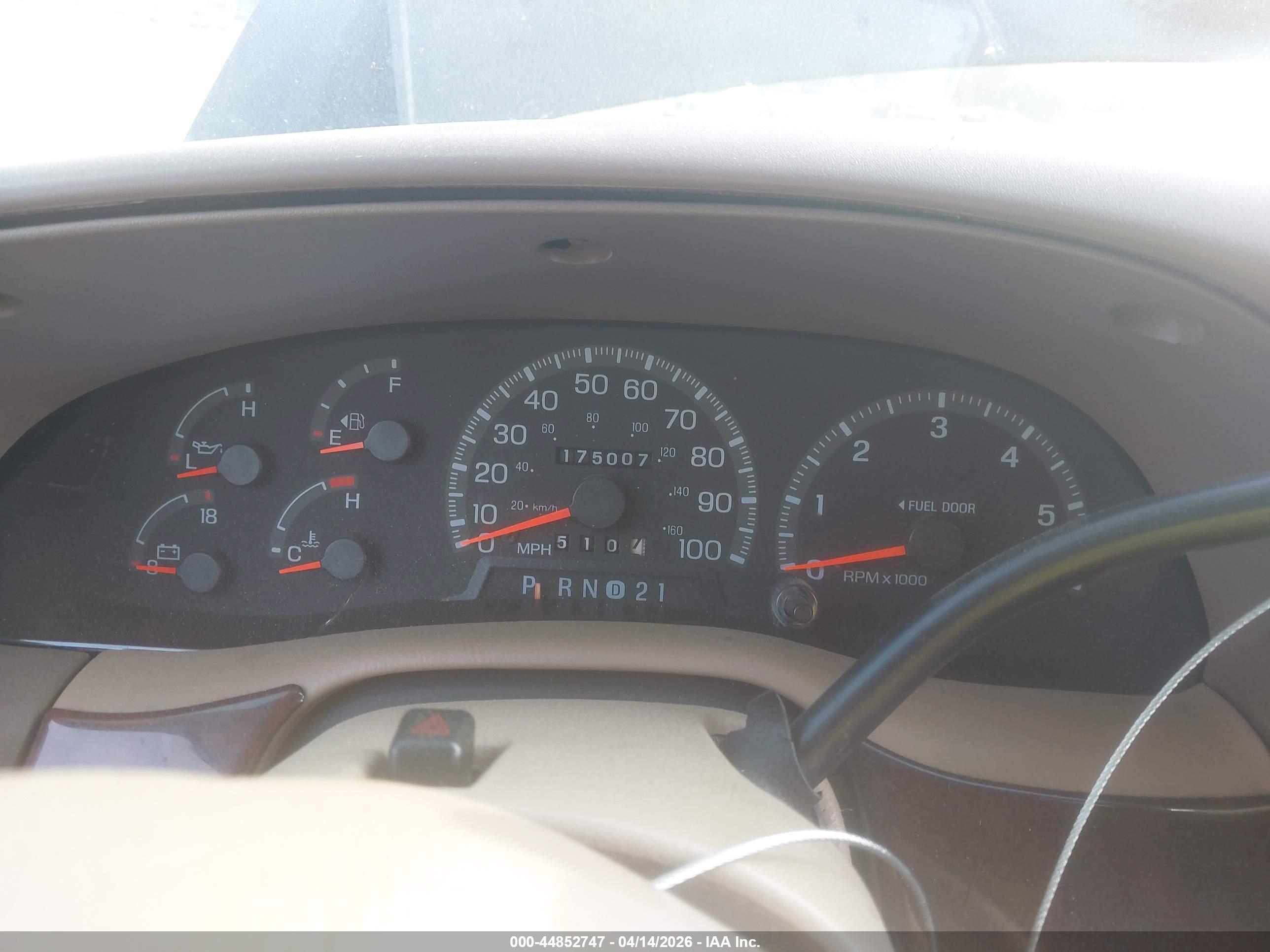 FORD EXPEDITION image 7