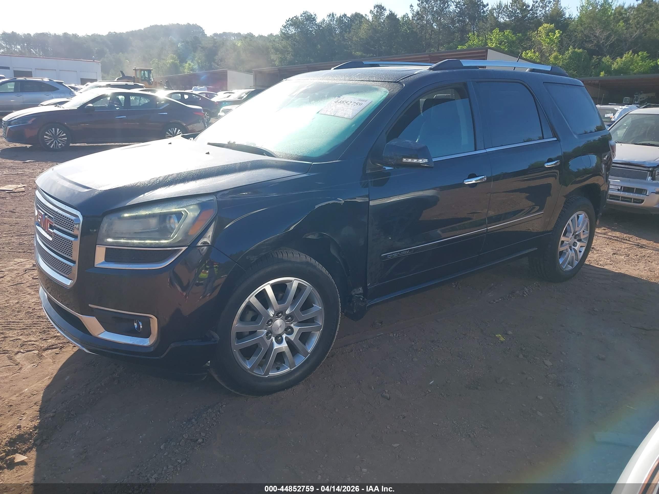 GMC ACADIA image 2
