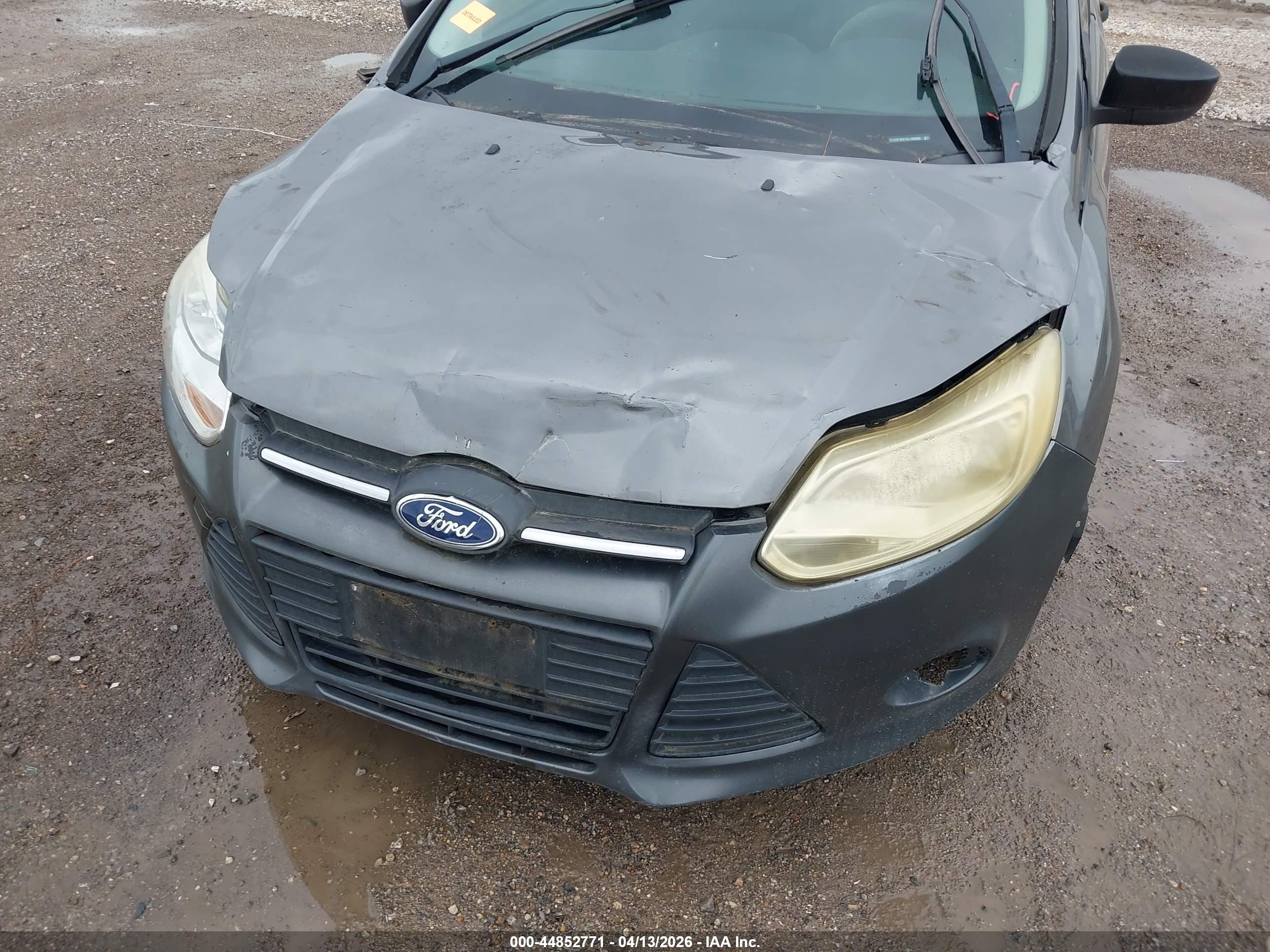 FORD FOCUS image 6
