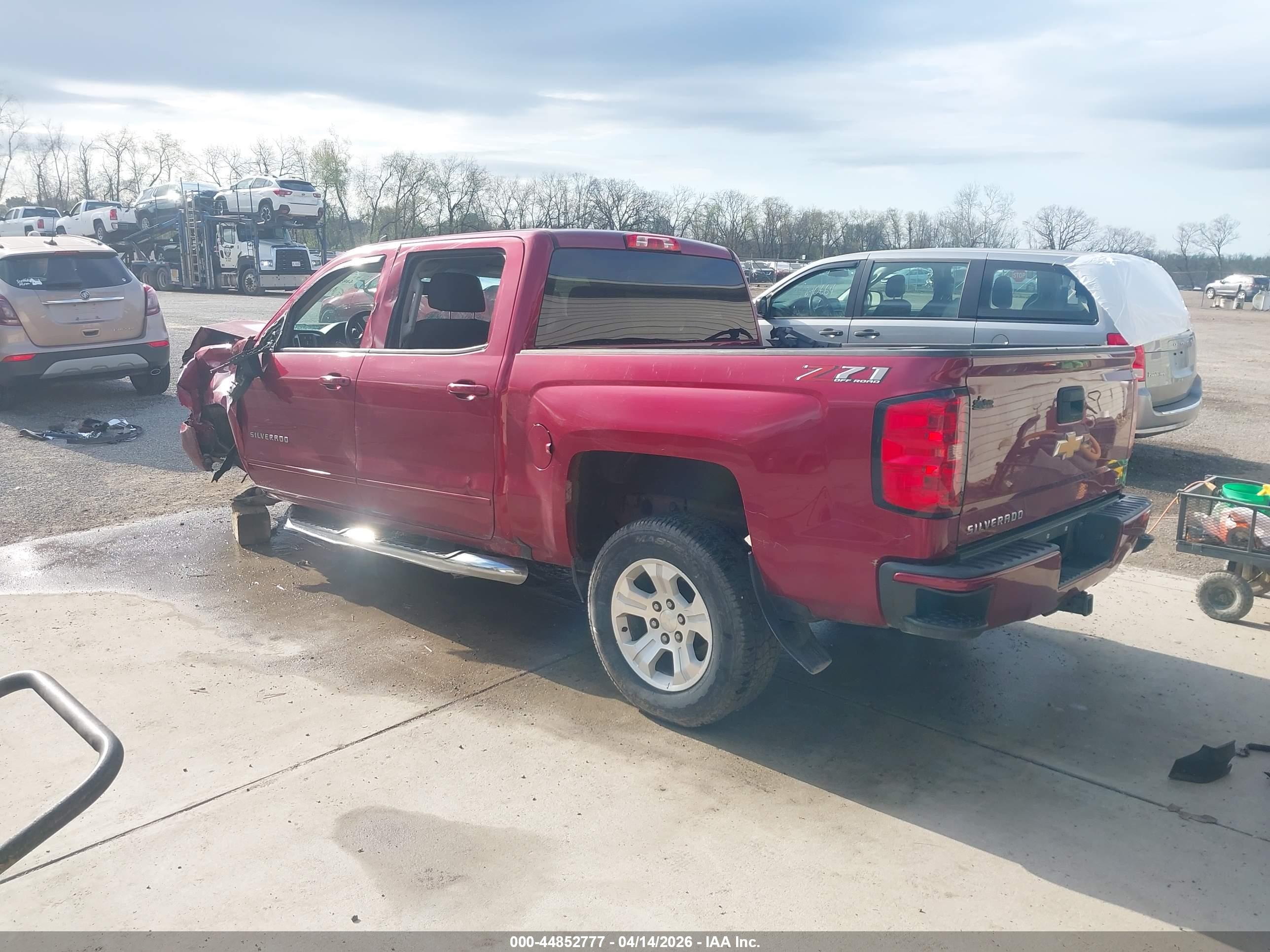 CHEVROLET SILVERADO image 3