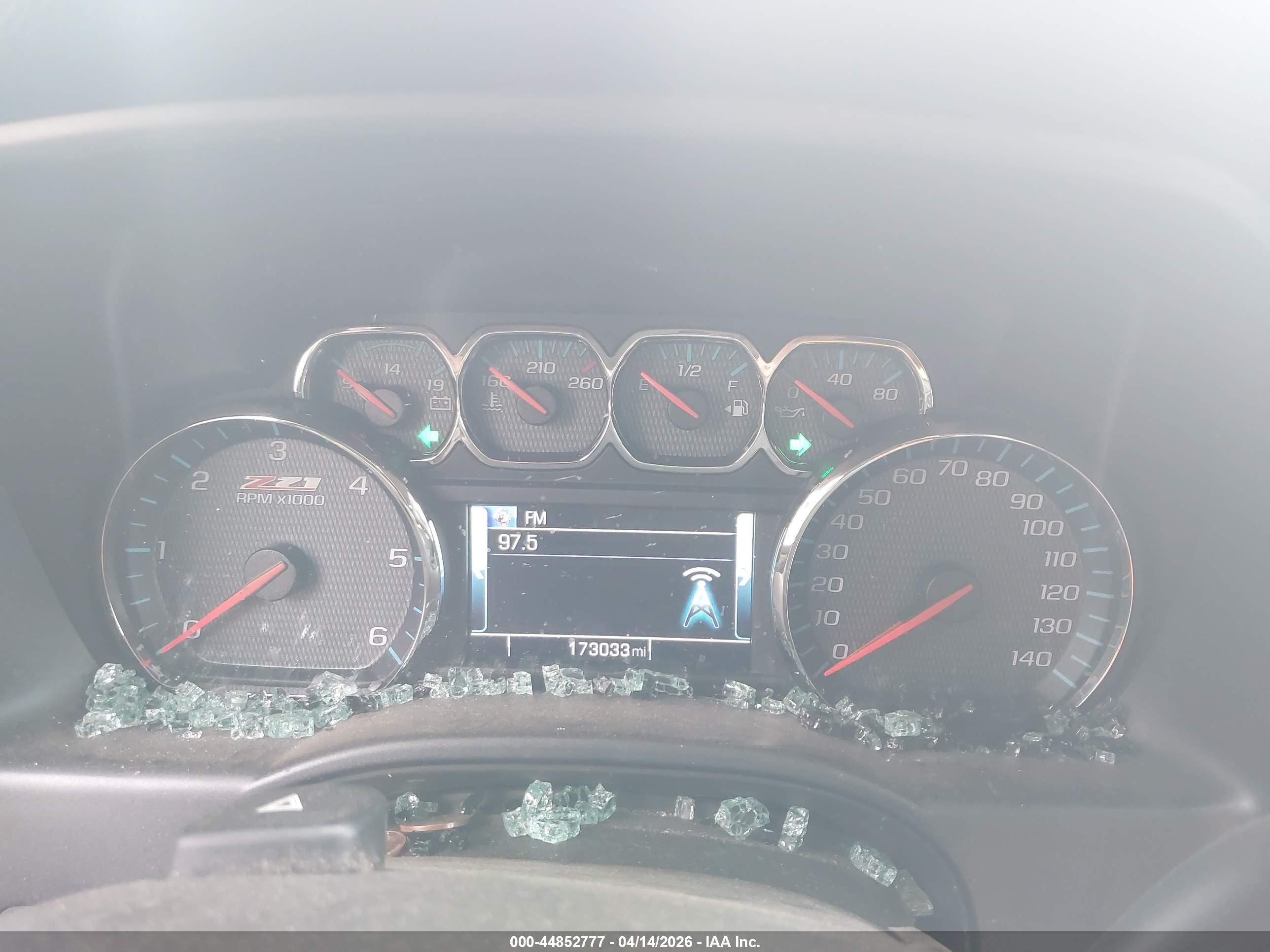 CHEVROLET SILVERADO image 7