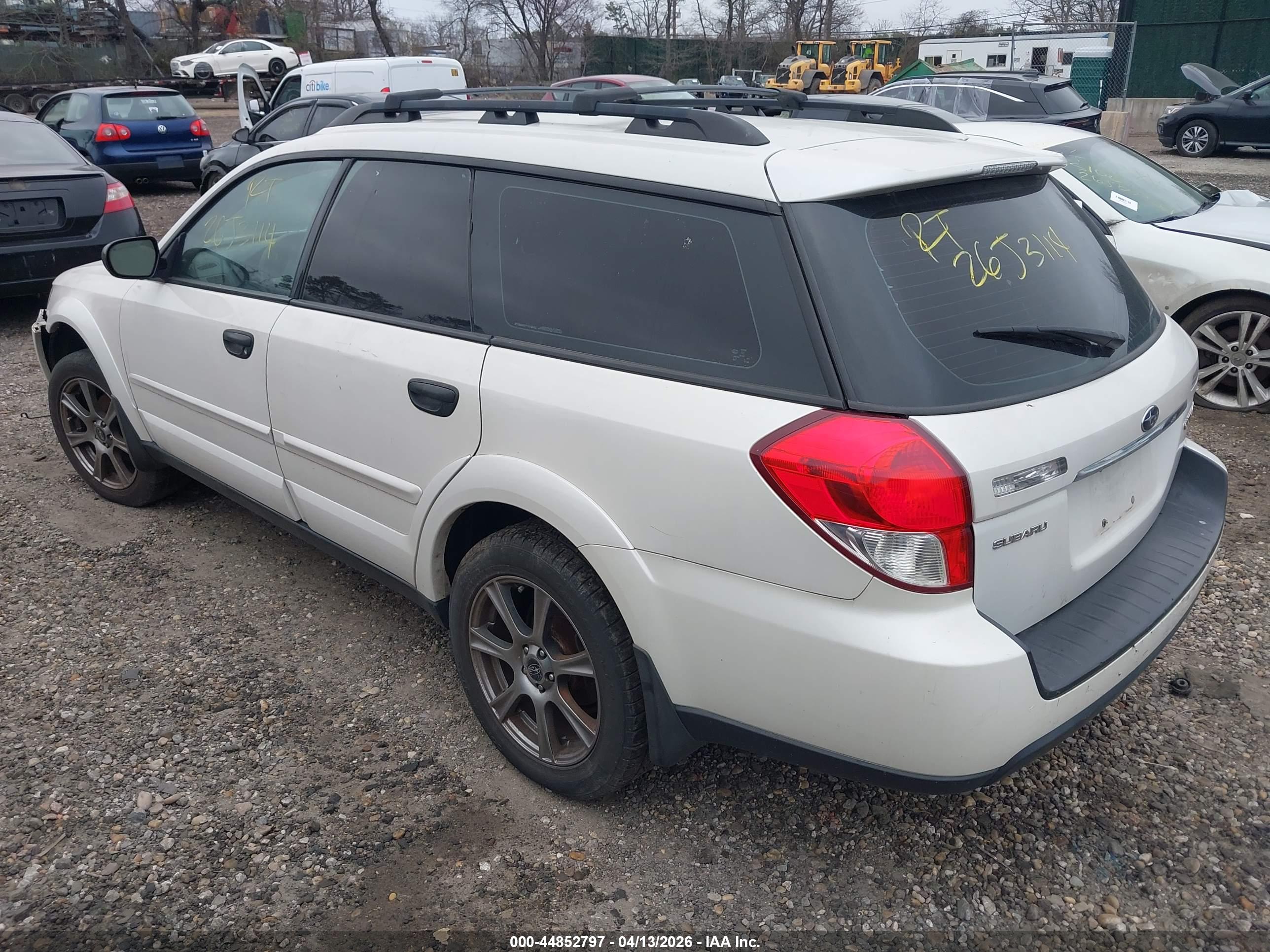 SUBARU OUTBACK image 3