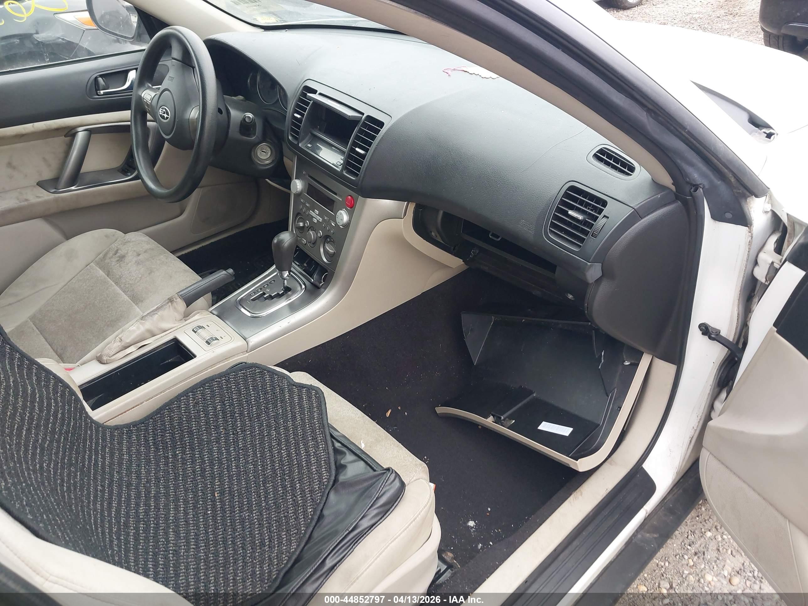 SUBARU OUTBACK image 5