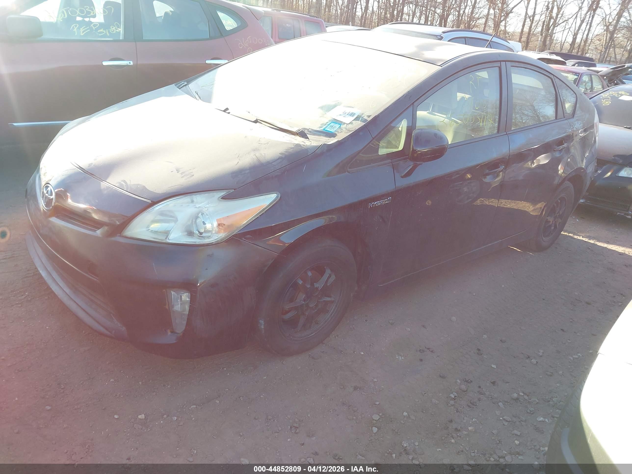TOYOTA PRIUS image 2