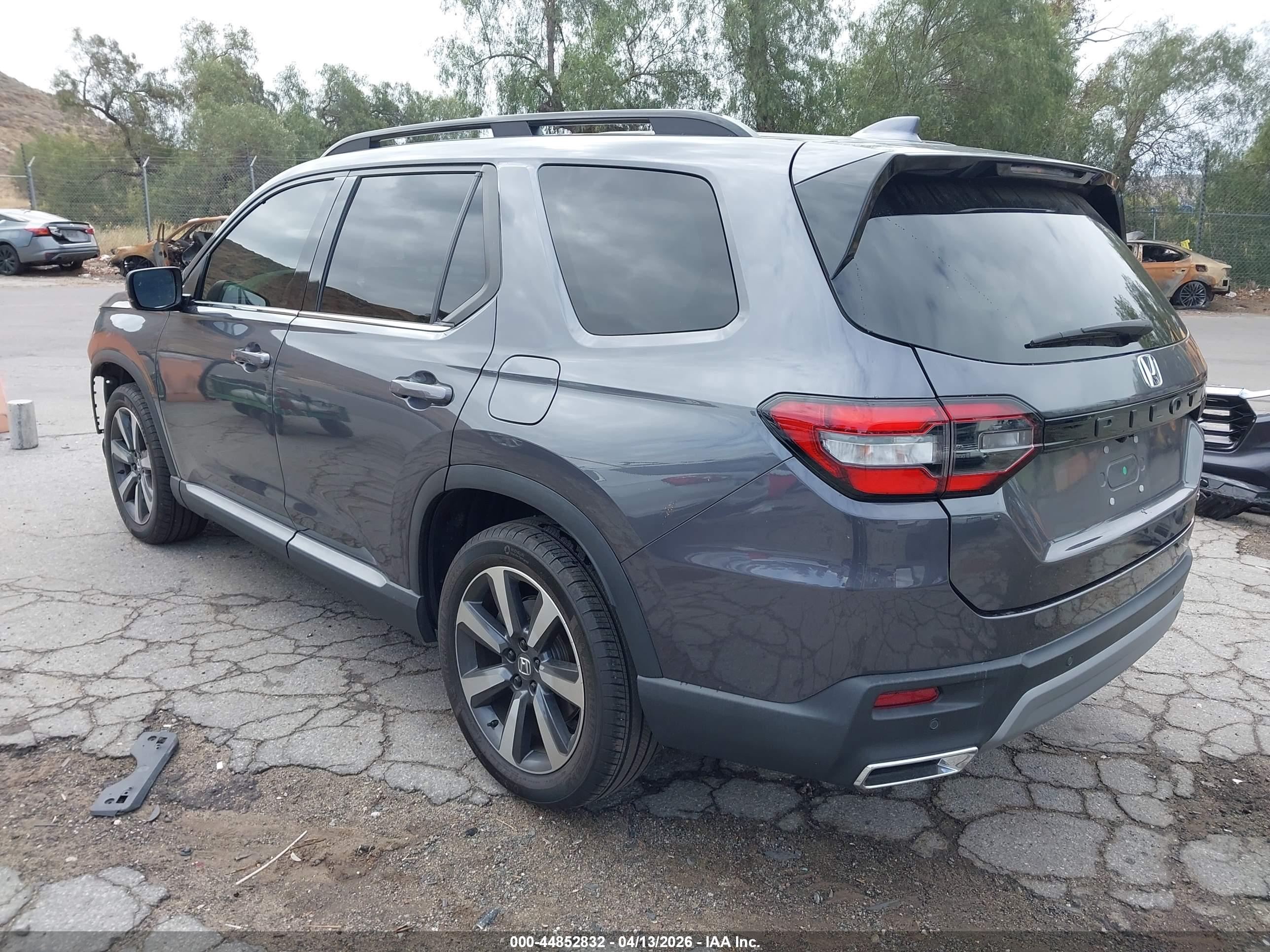 HONDA PILOT image 3