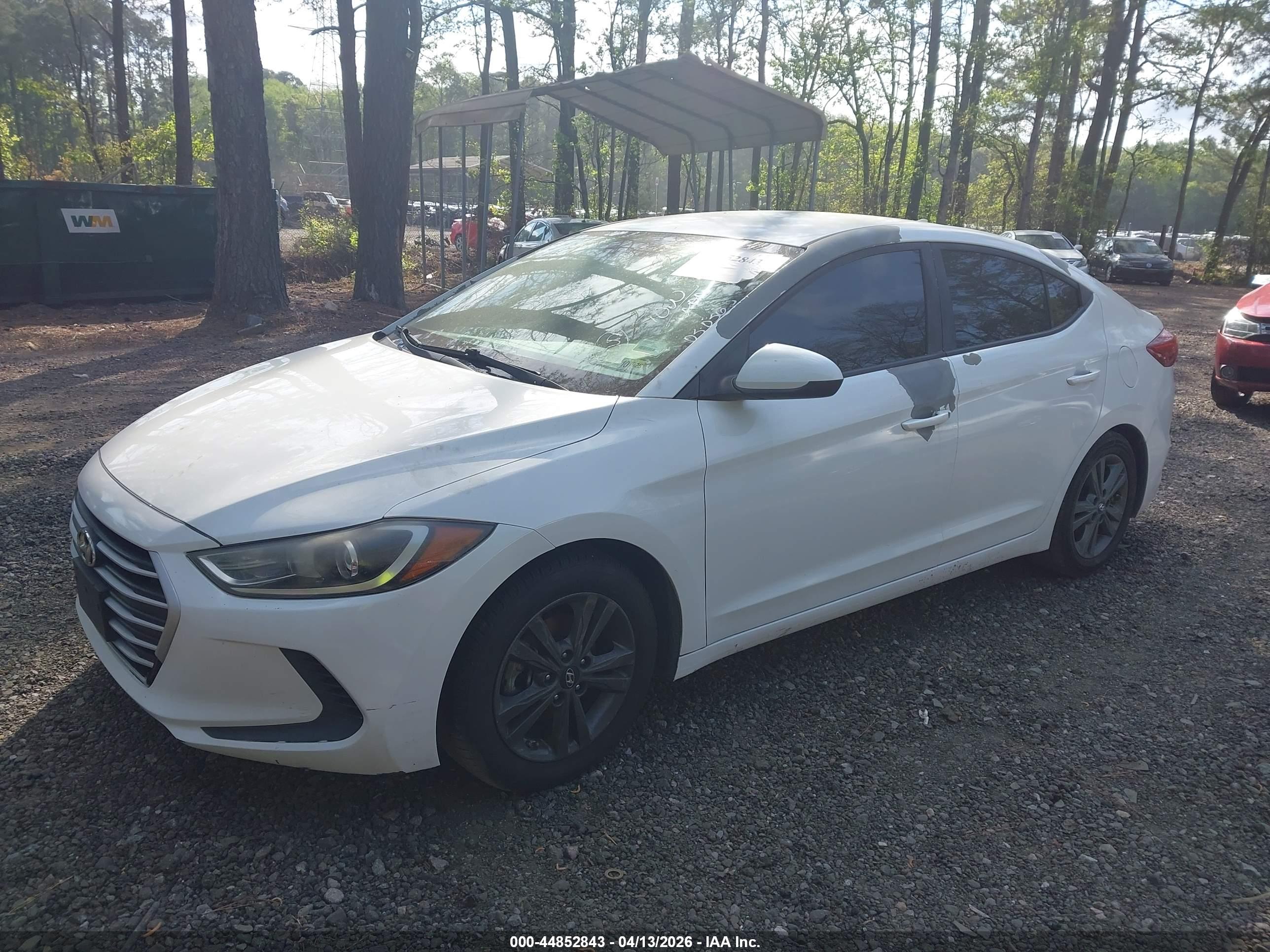 HYUNDAI ELANTRA image 2