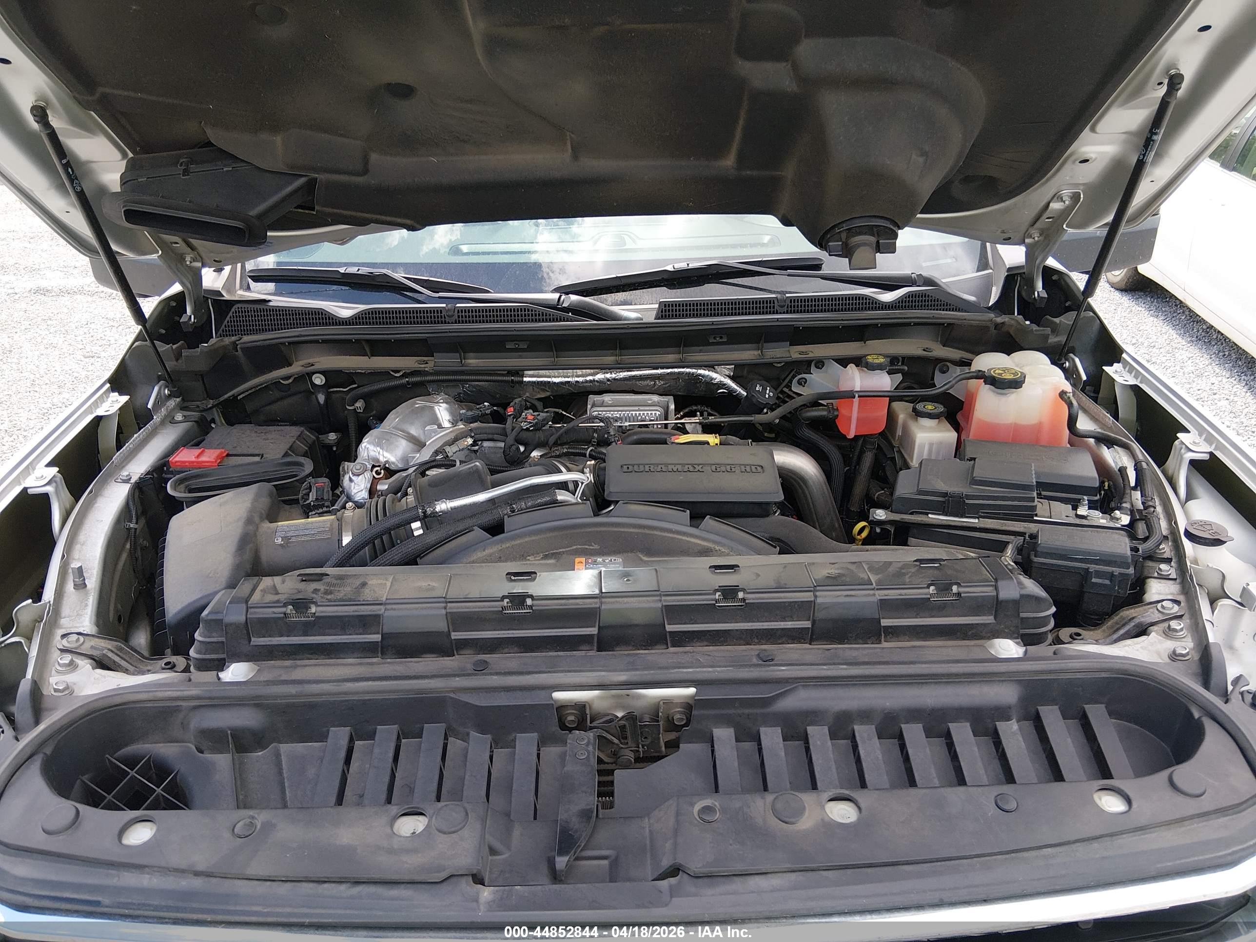 GMC SIERRA image 10