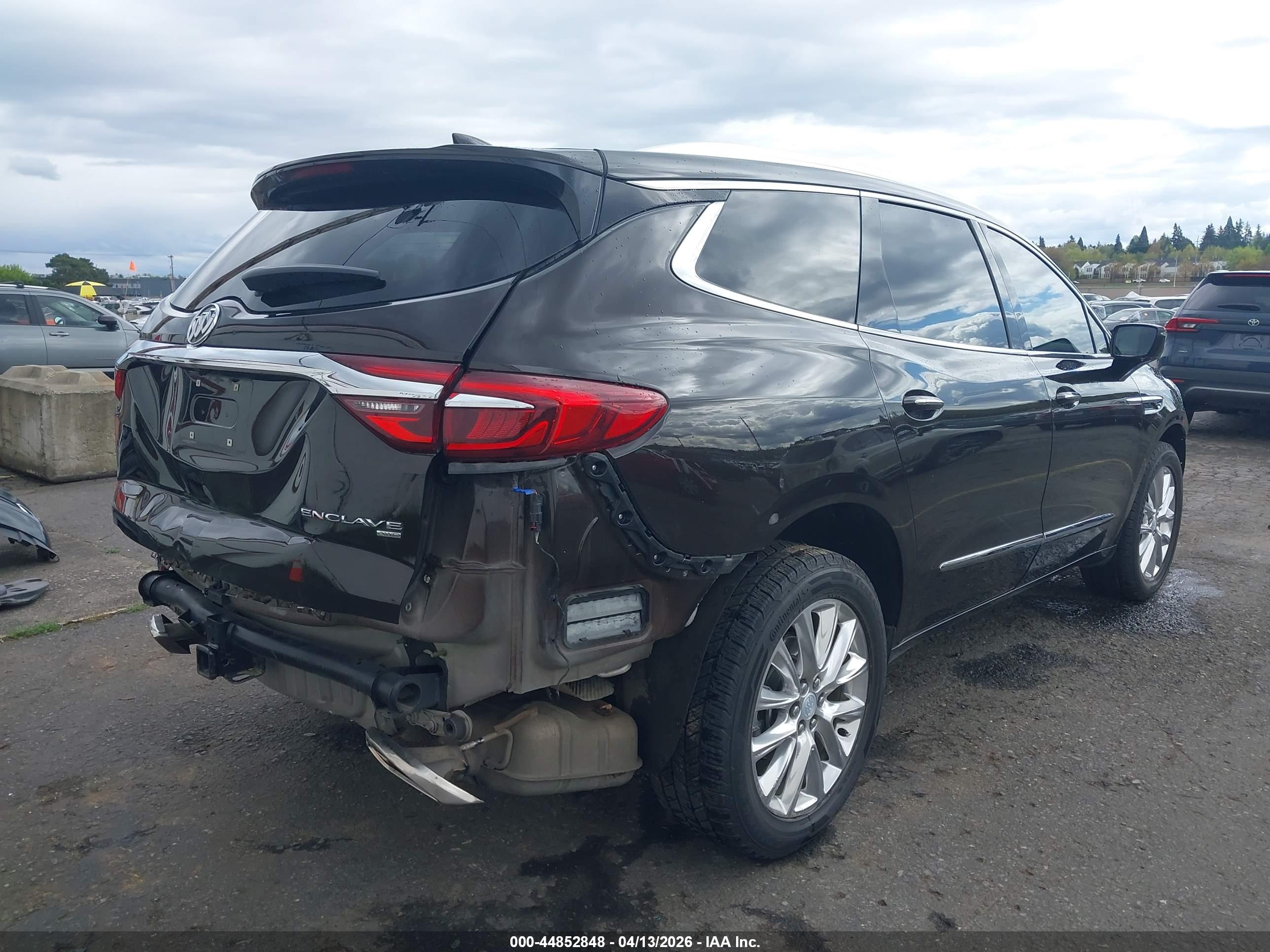 BUICK ENCLAVE image 4