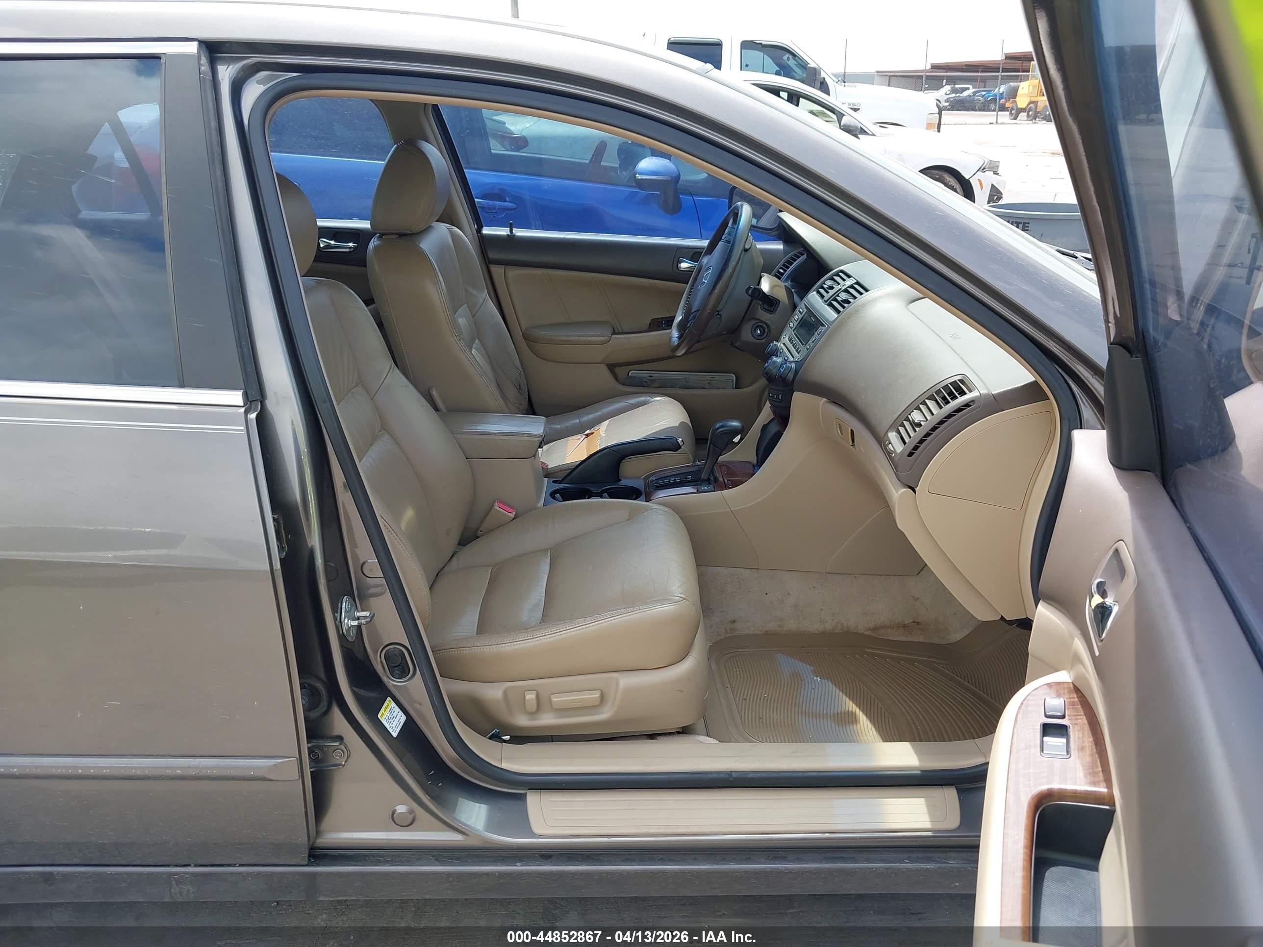 HONDA ACCORD image 5