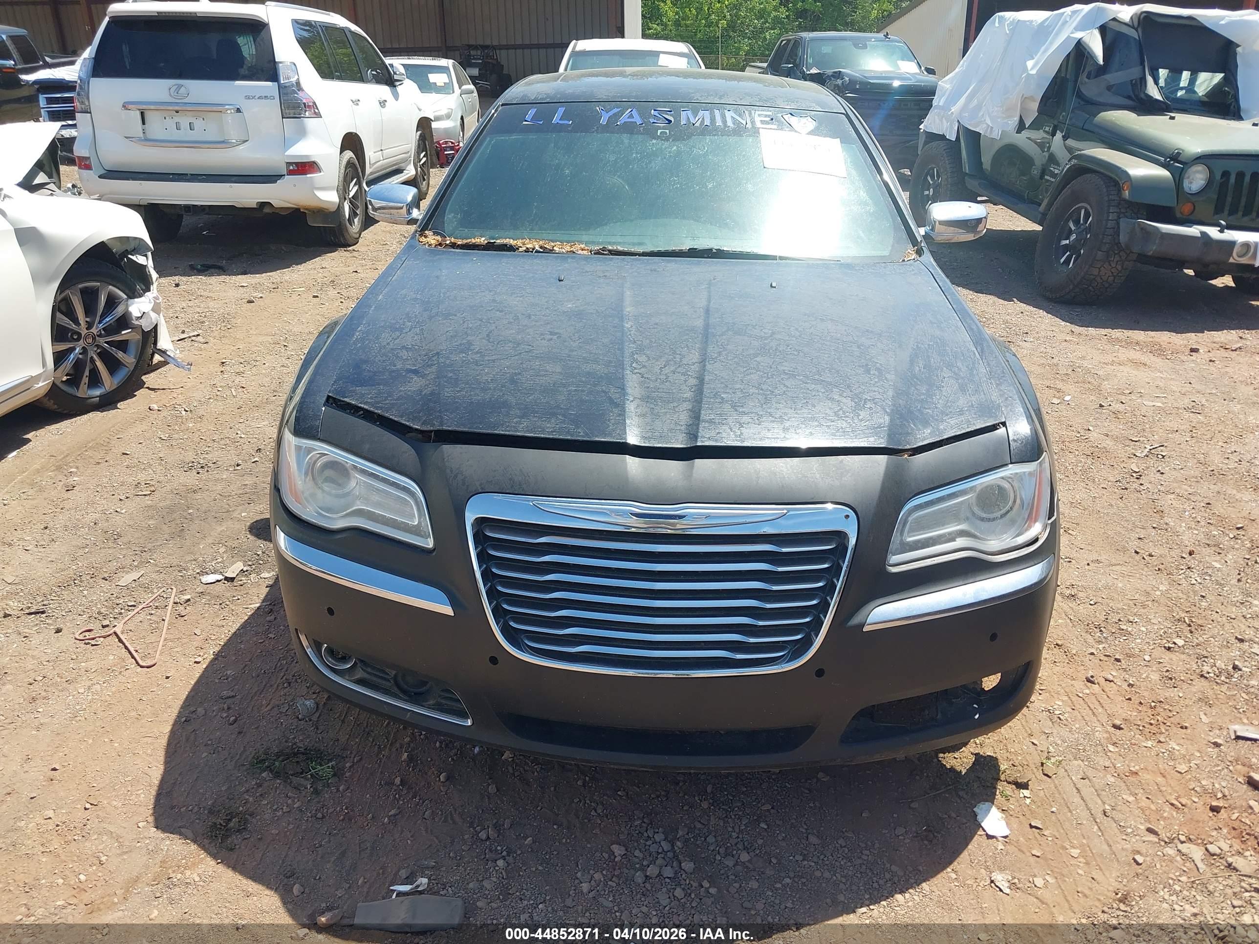 CHRYSLER 300C image 6