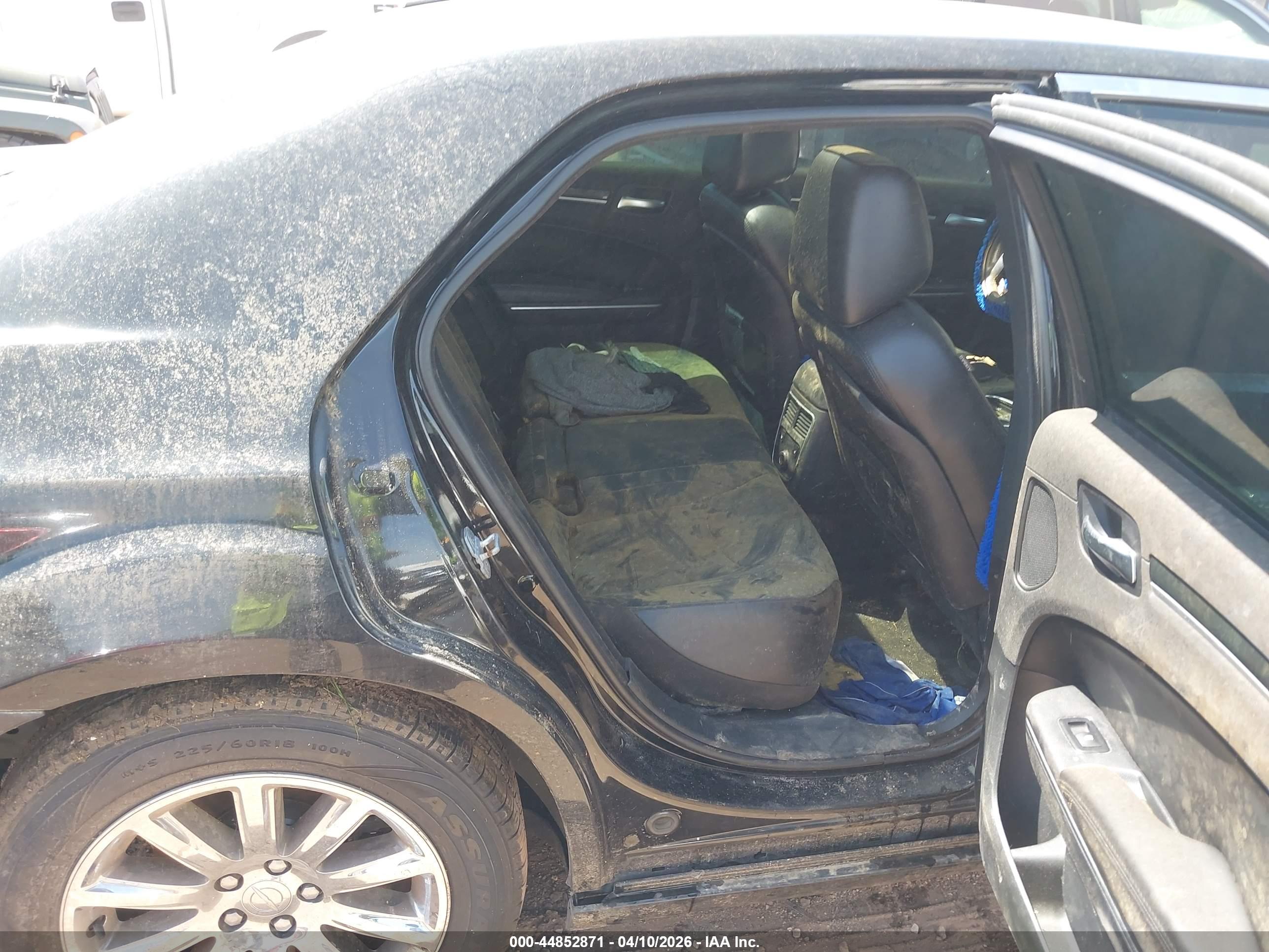 CHRYSLER 300C image 8
