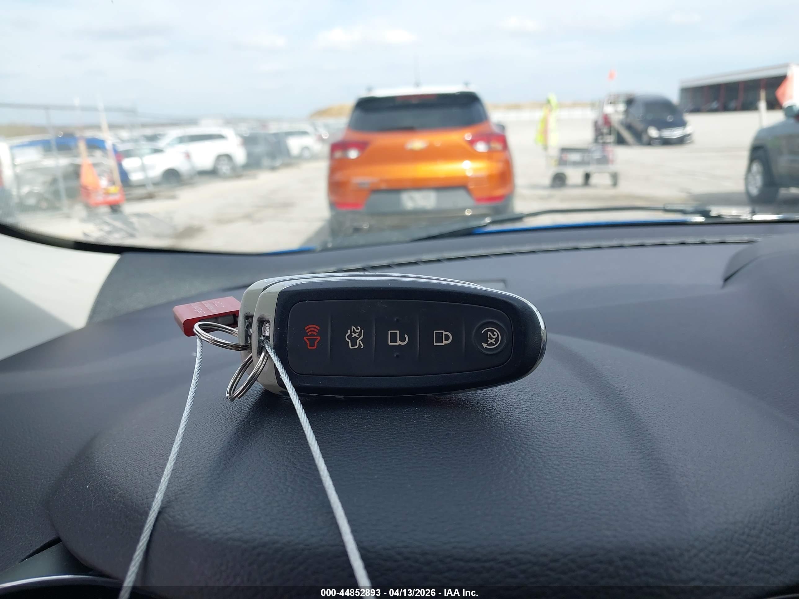 FORD ESCAPE image 11
