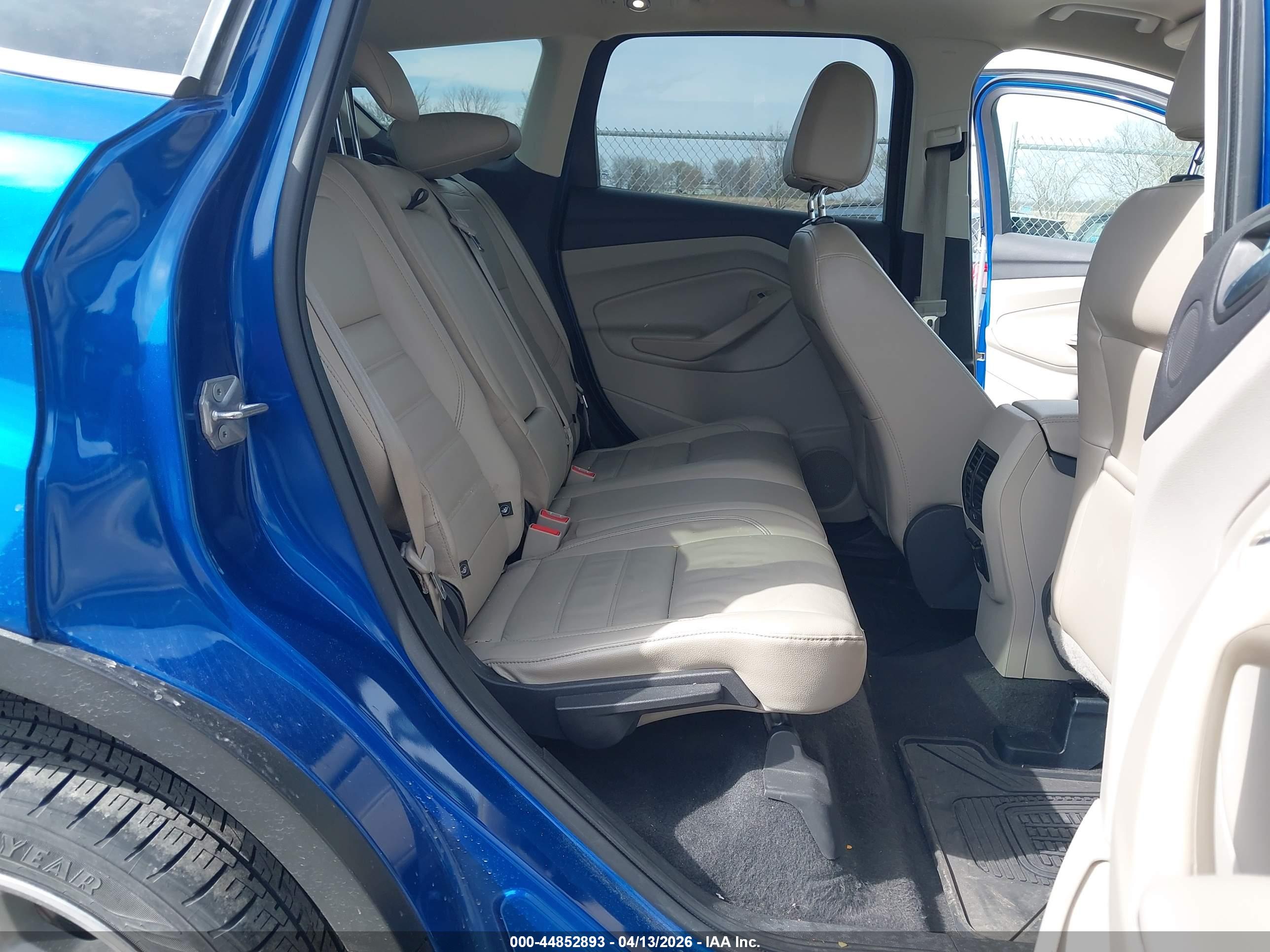 FORD ESCAPE image 8