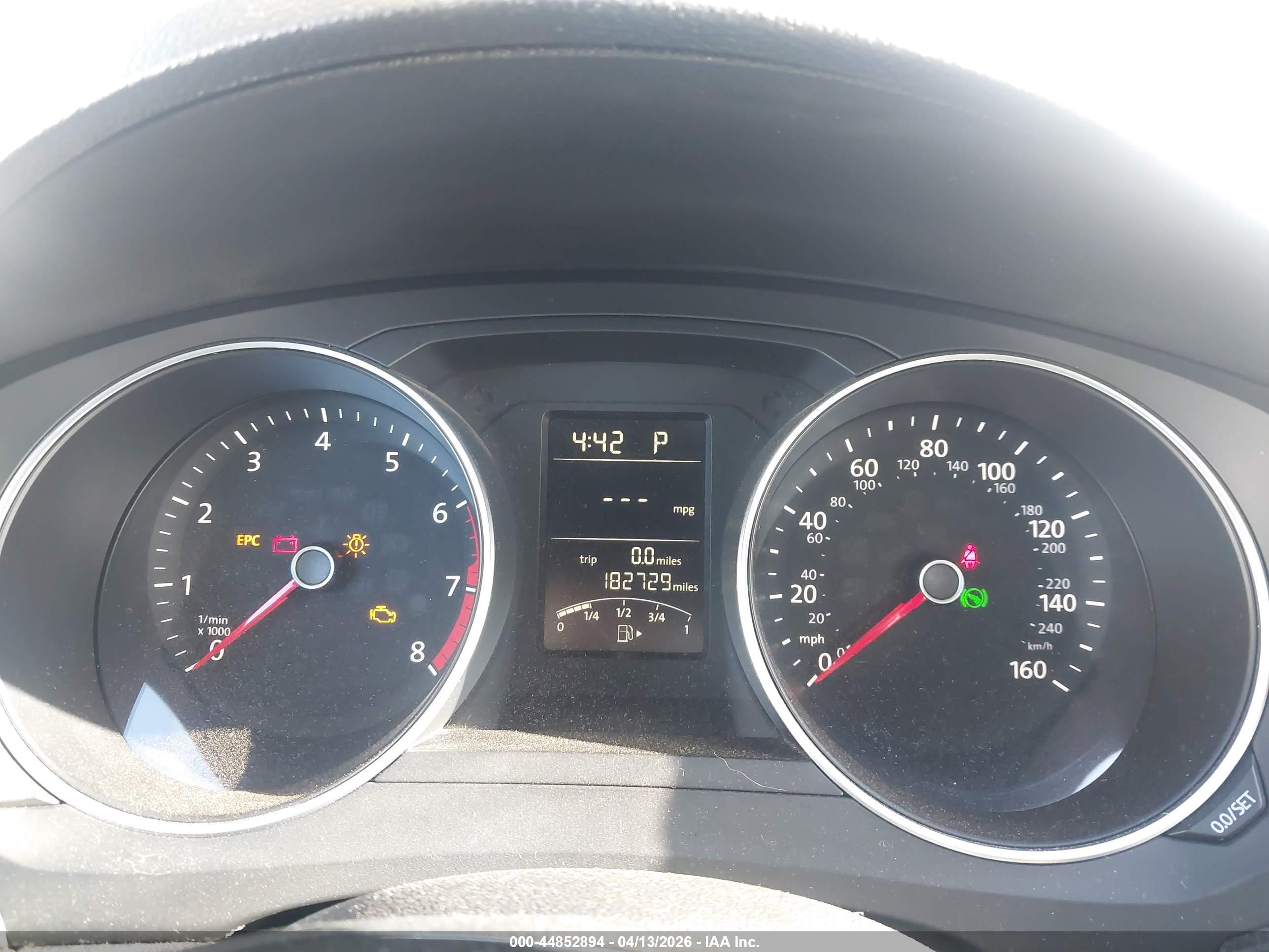 VOLKSWAGEN JETTA image 7