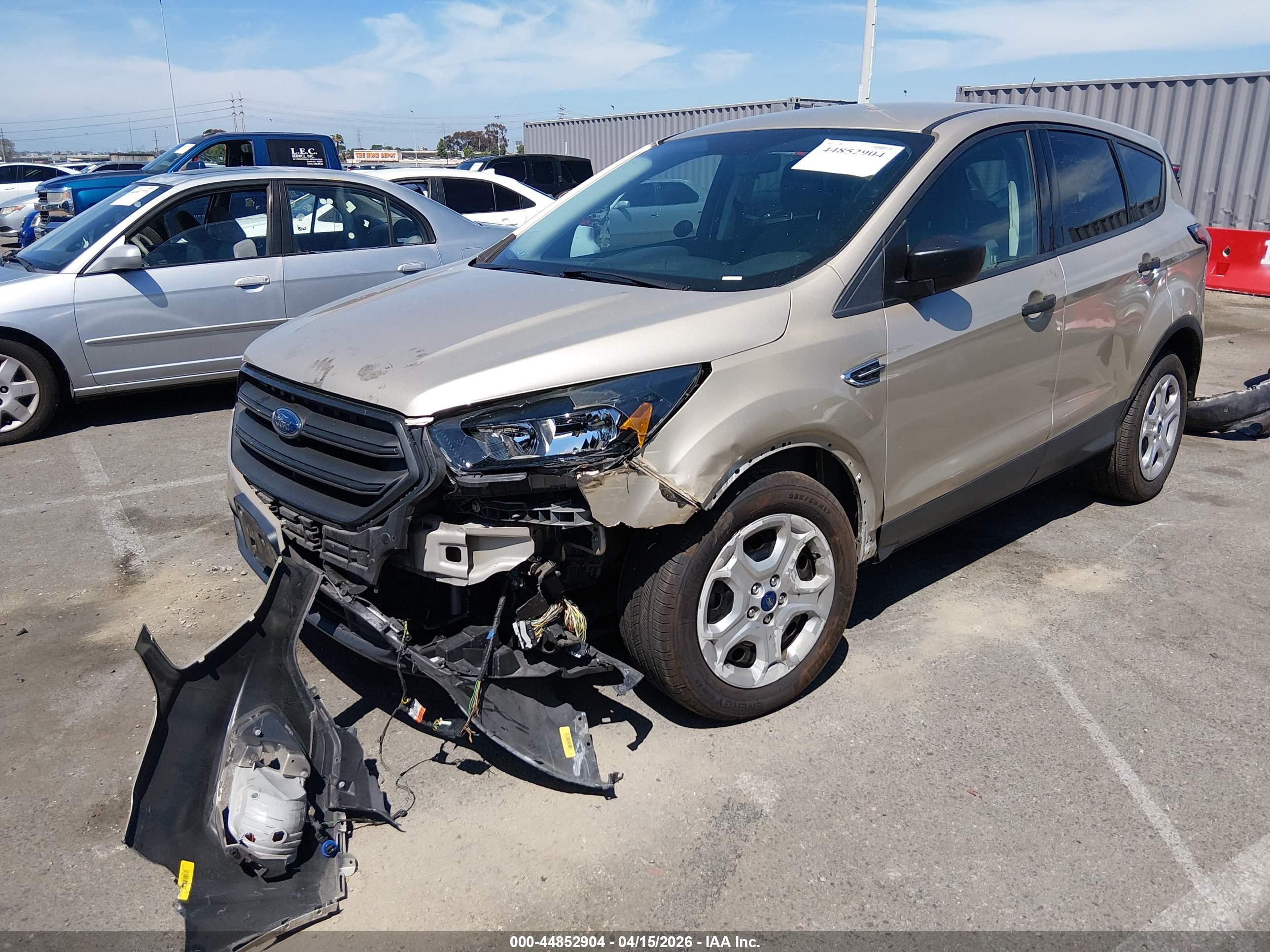 FORD ESCAPE image 2