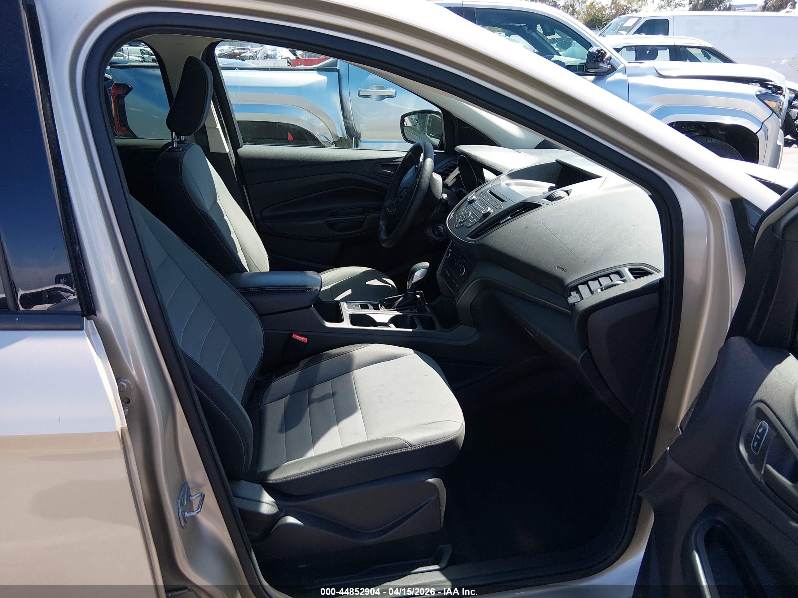 FORD ESCAPE image 5