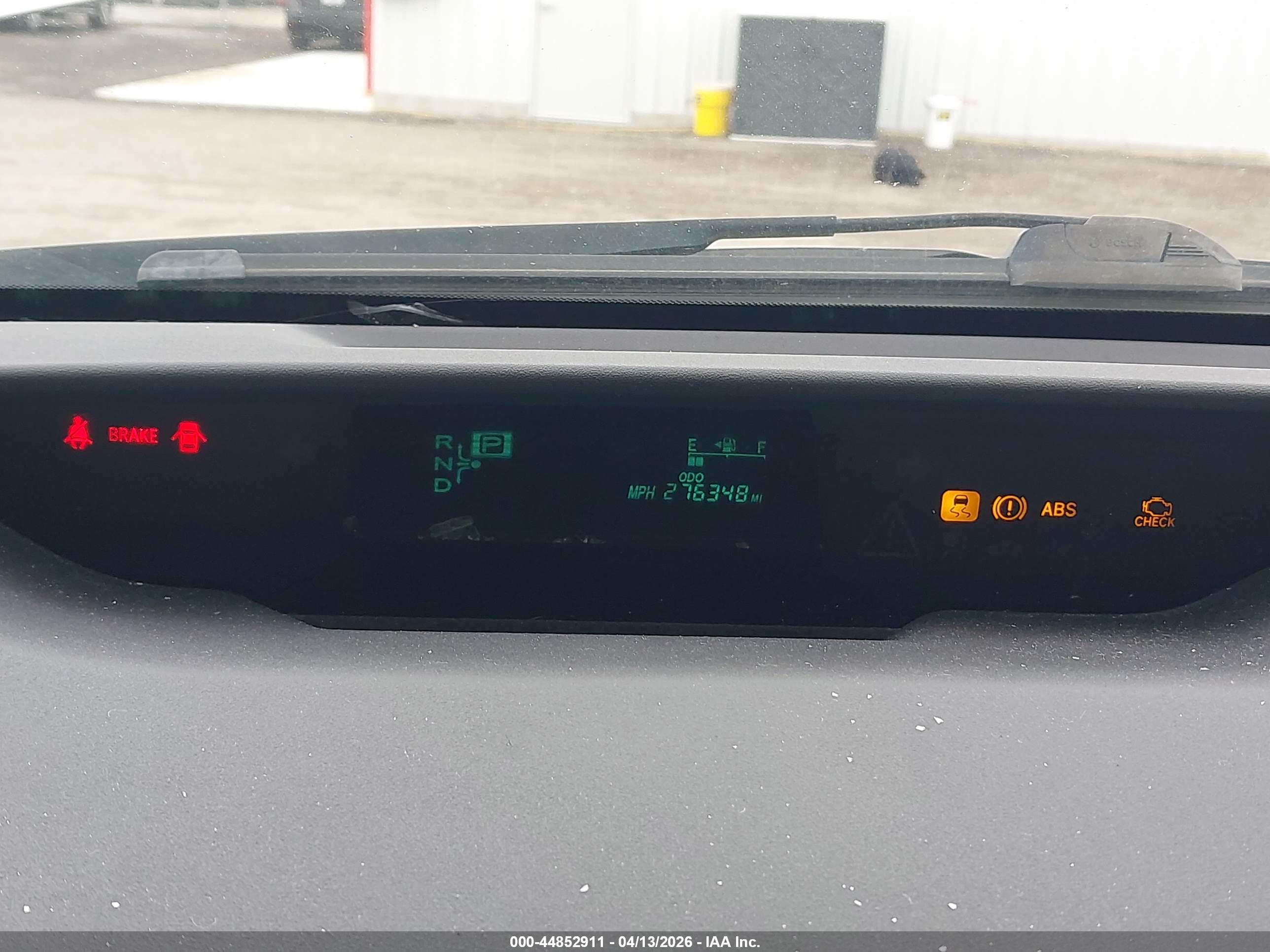 TOYOTA PRIUS image 7