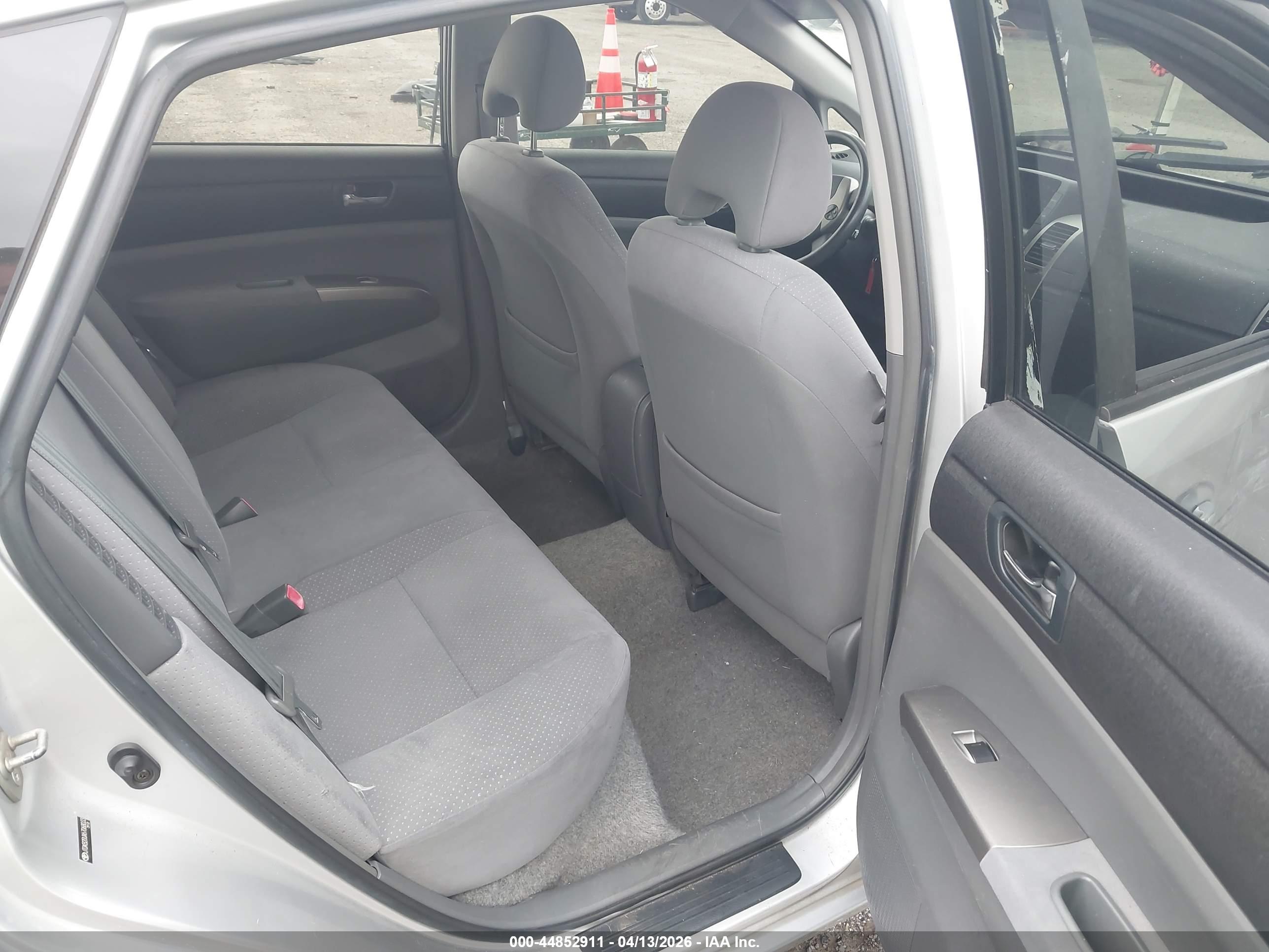 TOYOTA PRIUS image 8