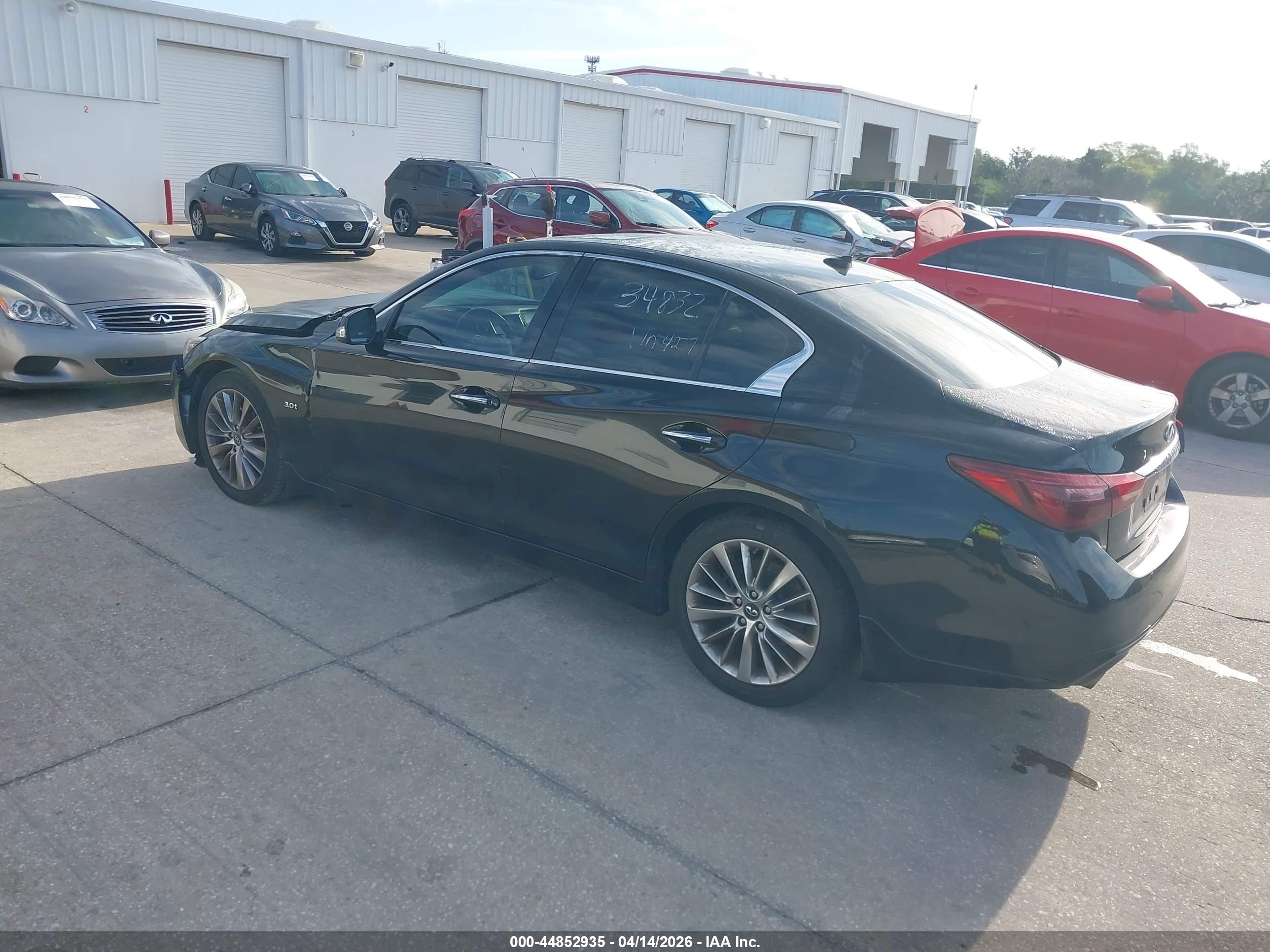 INFINITI Q50 image 3