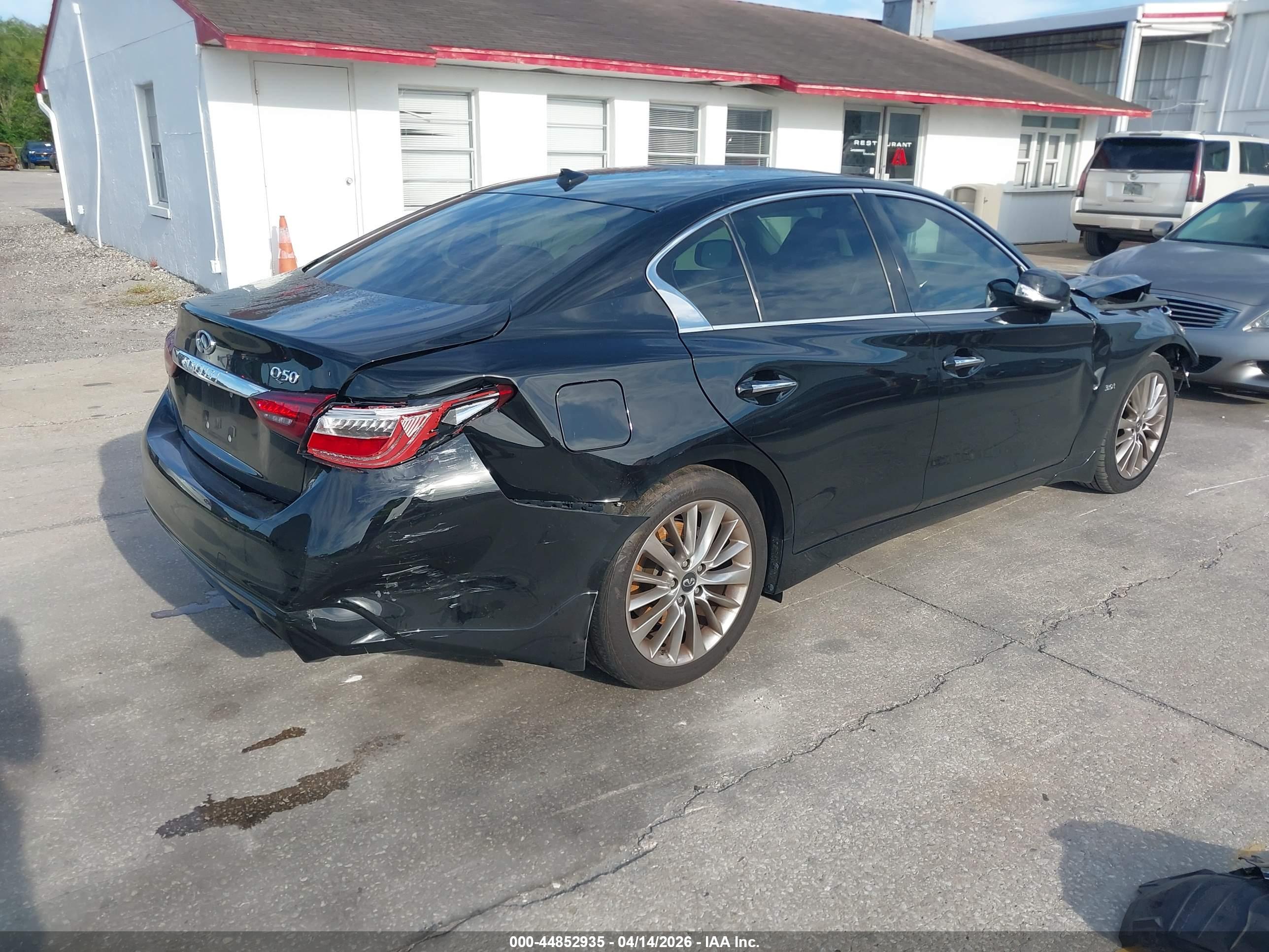 INFINITI Q50 image 4