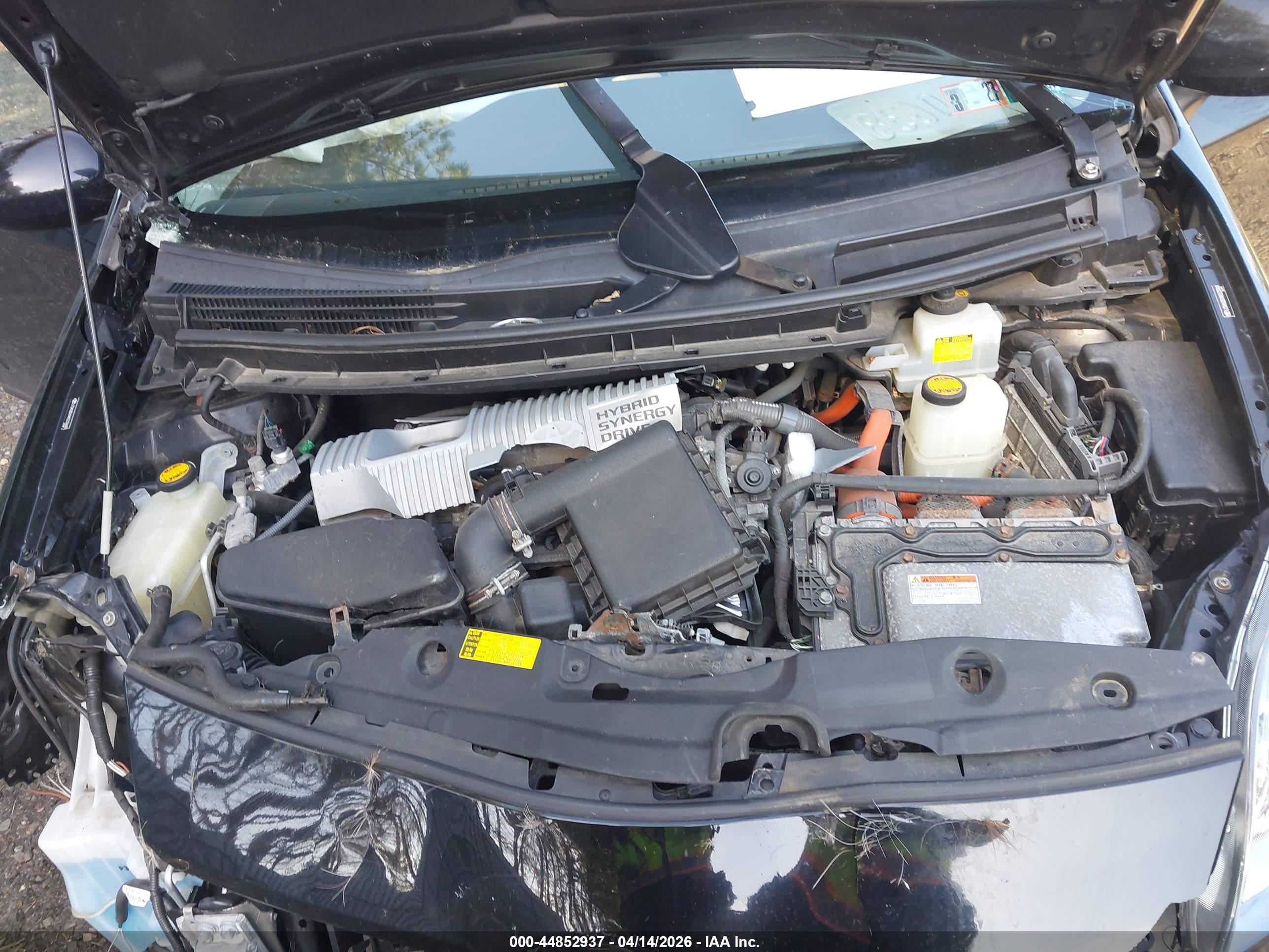 TOYOTA PRIUS image 10