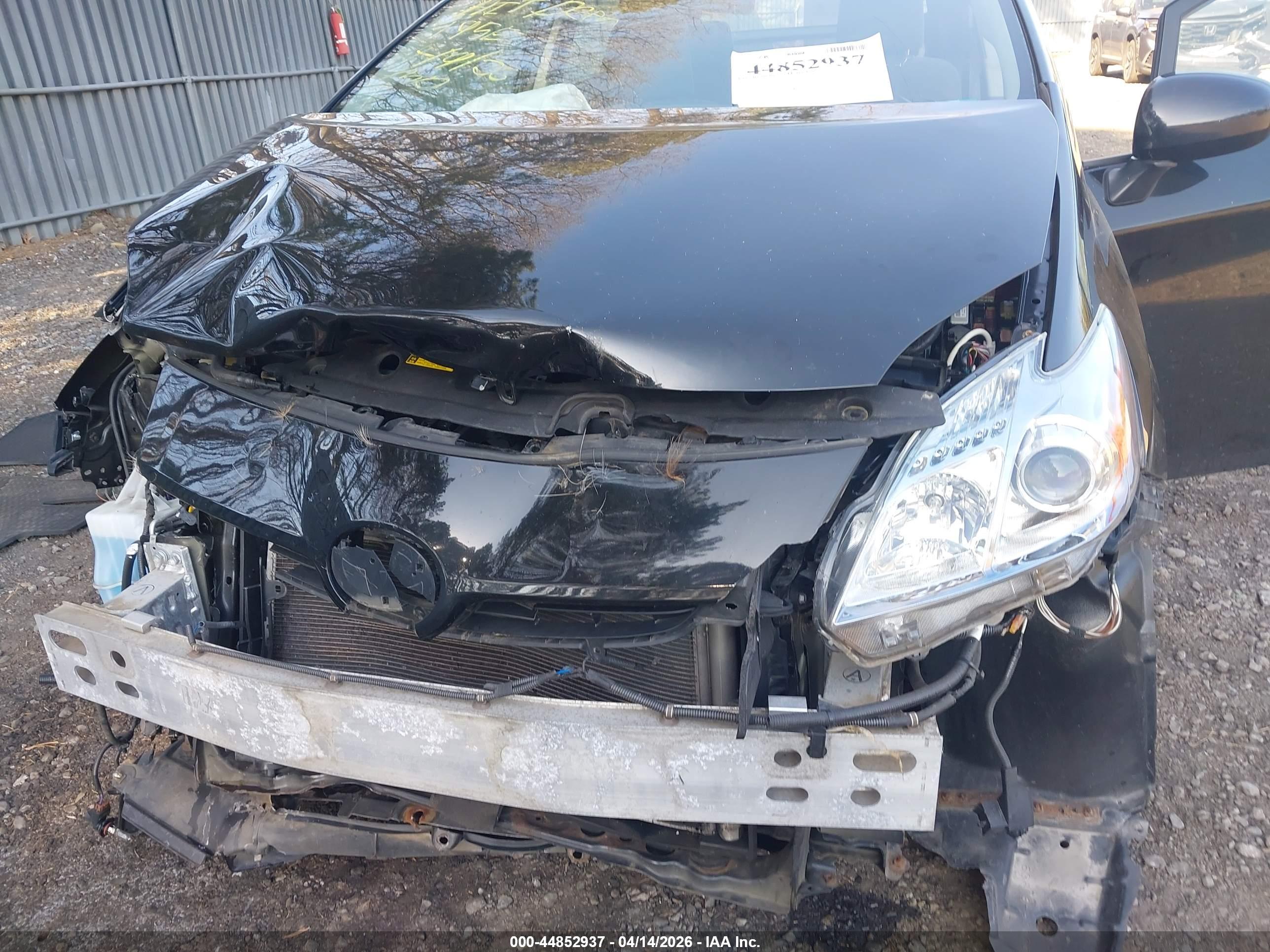 TOYOTA PRIUS image 6