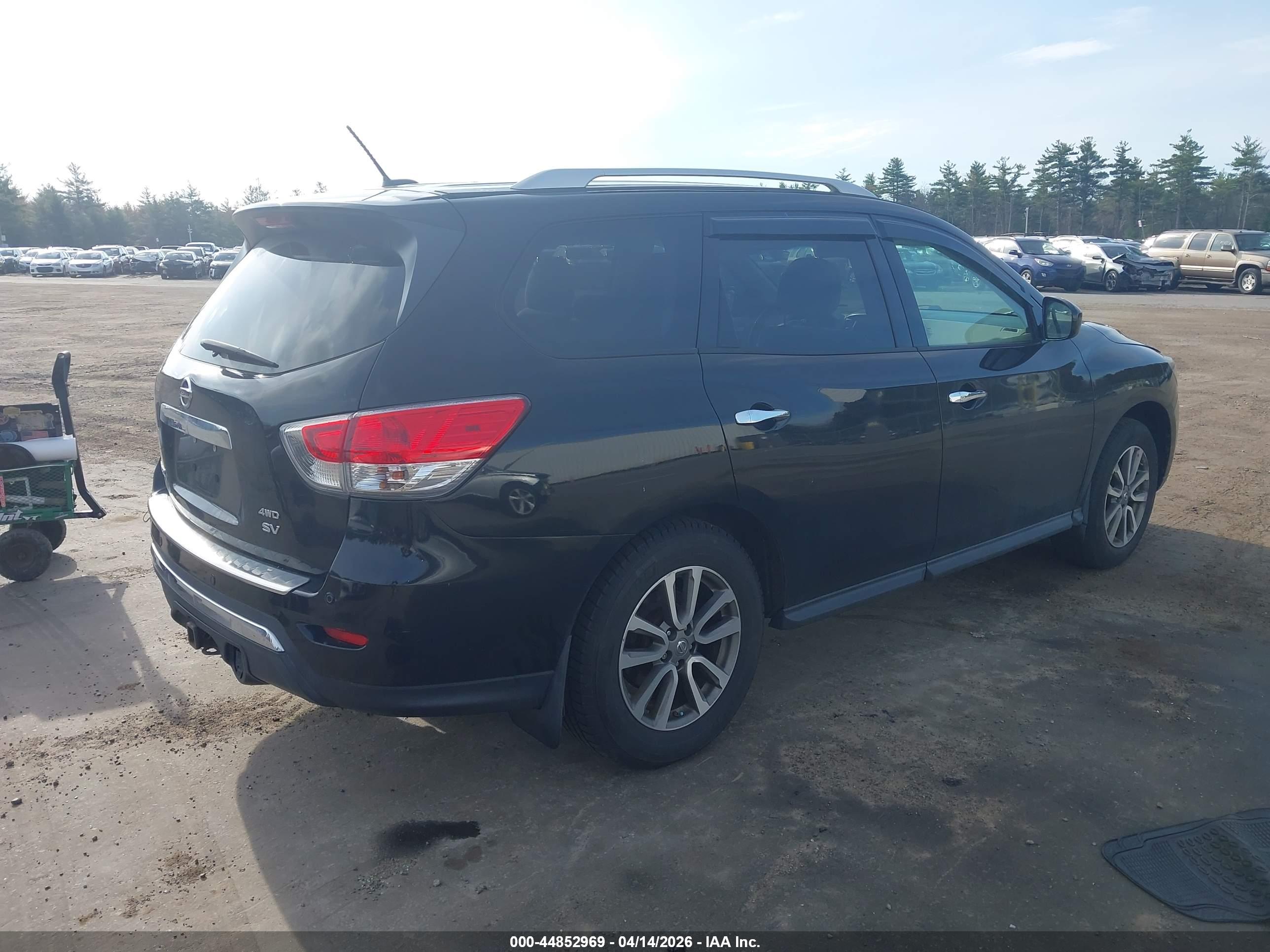 NISSAN PATHFINDER image 4