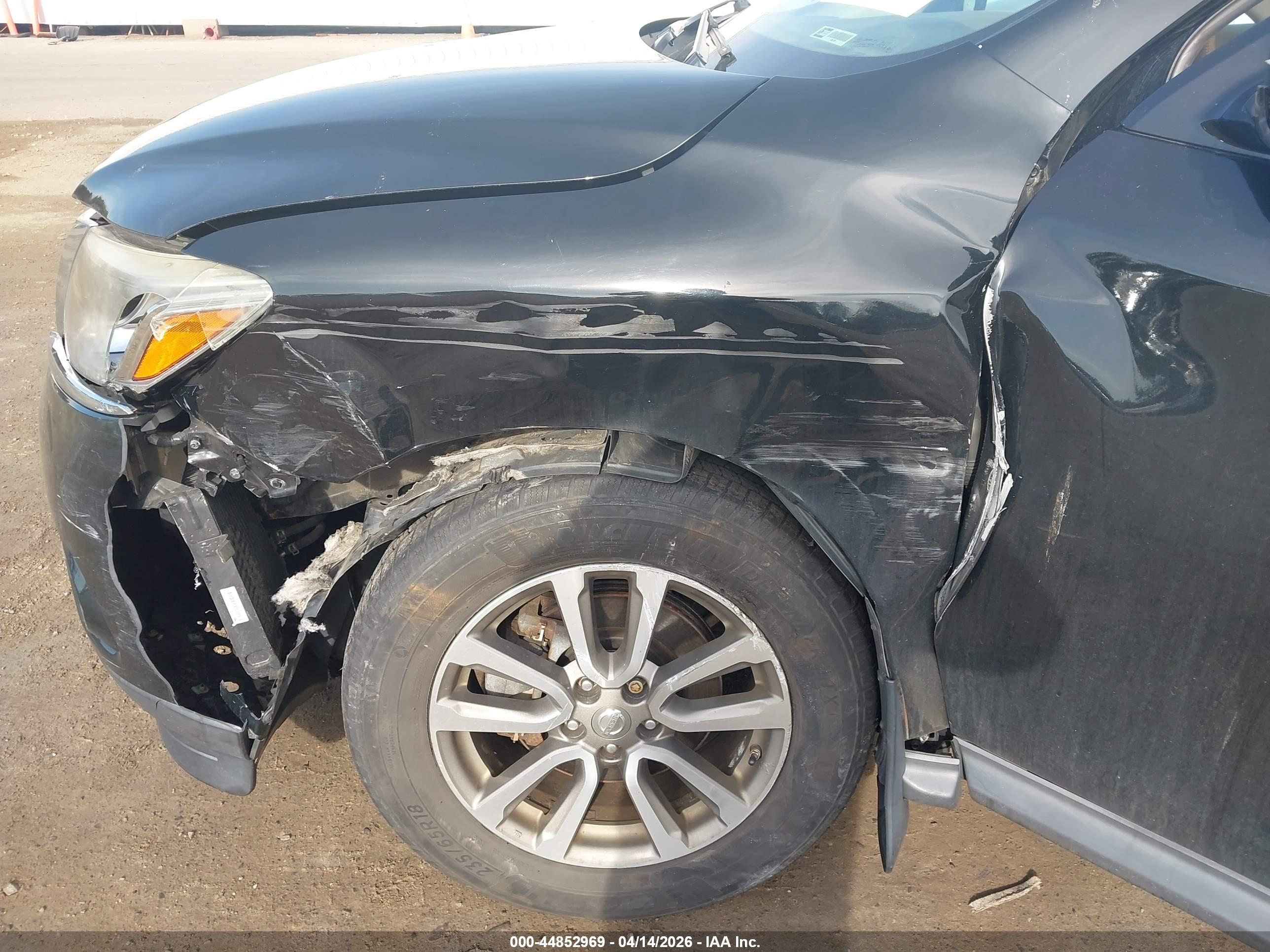 NISSAN PATHFINDER image 6