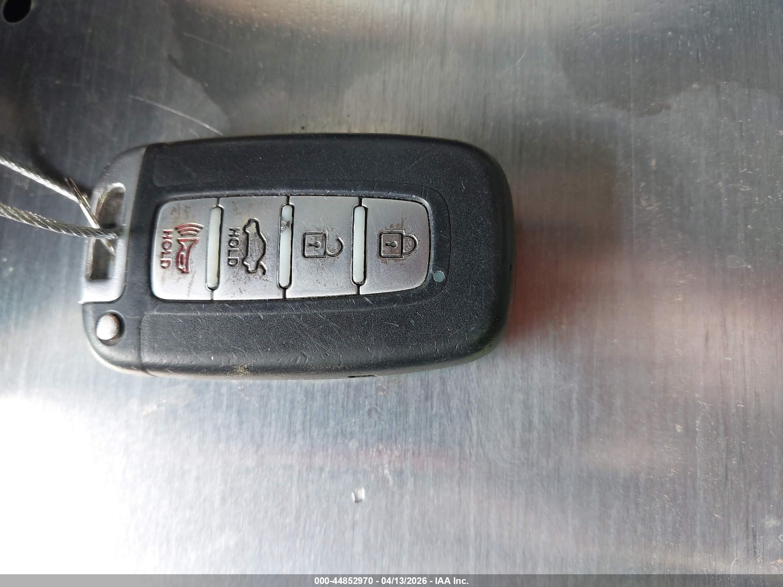 HYUNDAI ELANTRA image 11